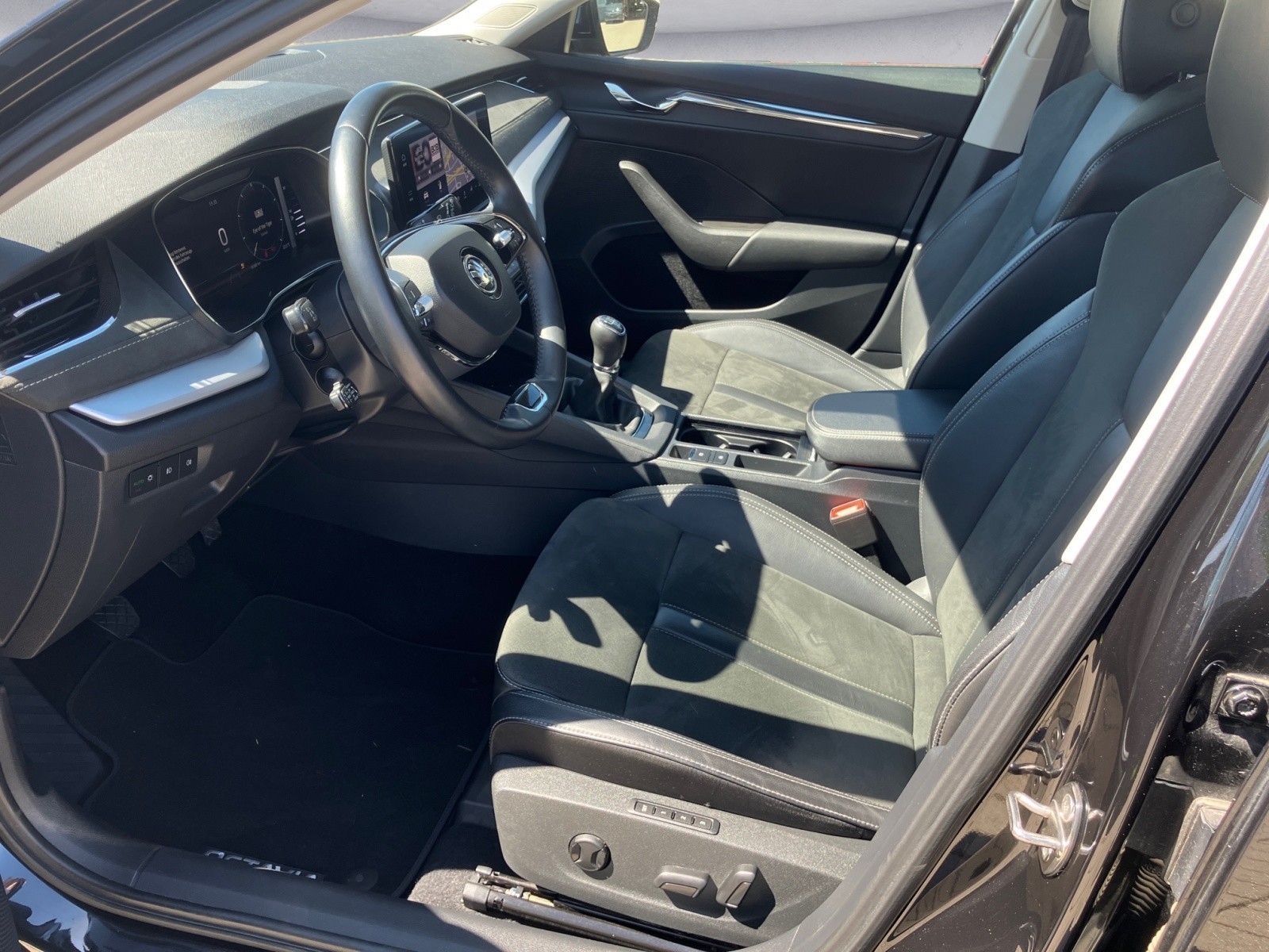Skoda - Octavia Combi 1.5 TSI Style