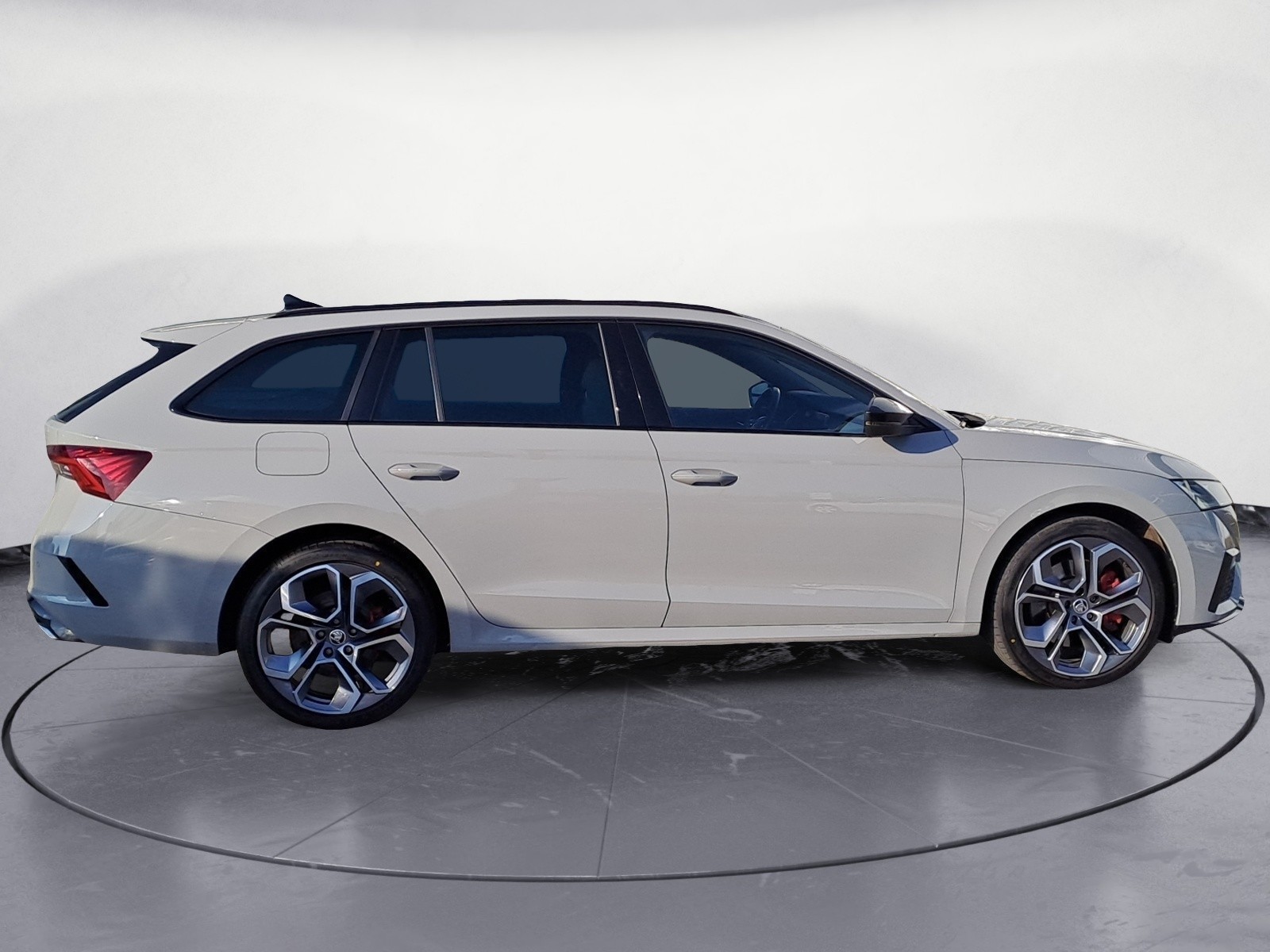 Skoda - Octavia Combi 1.4 TSI iV DSG RS First Edition