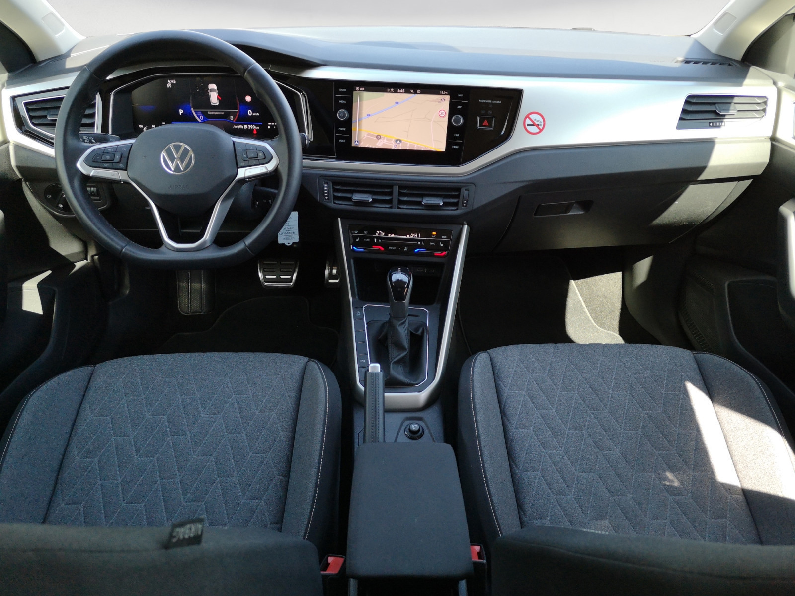 Volkswagen - Polo 1.0 TSI Move DSG