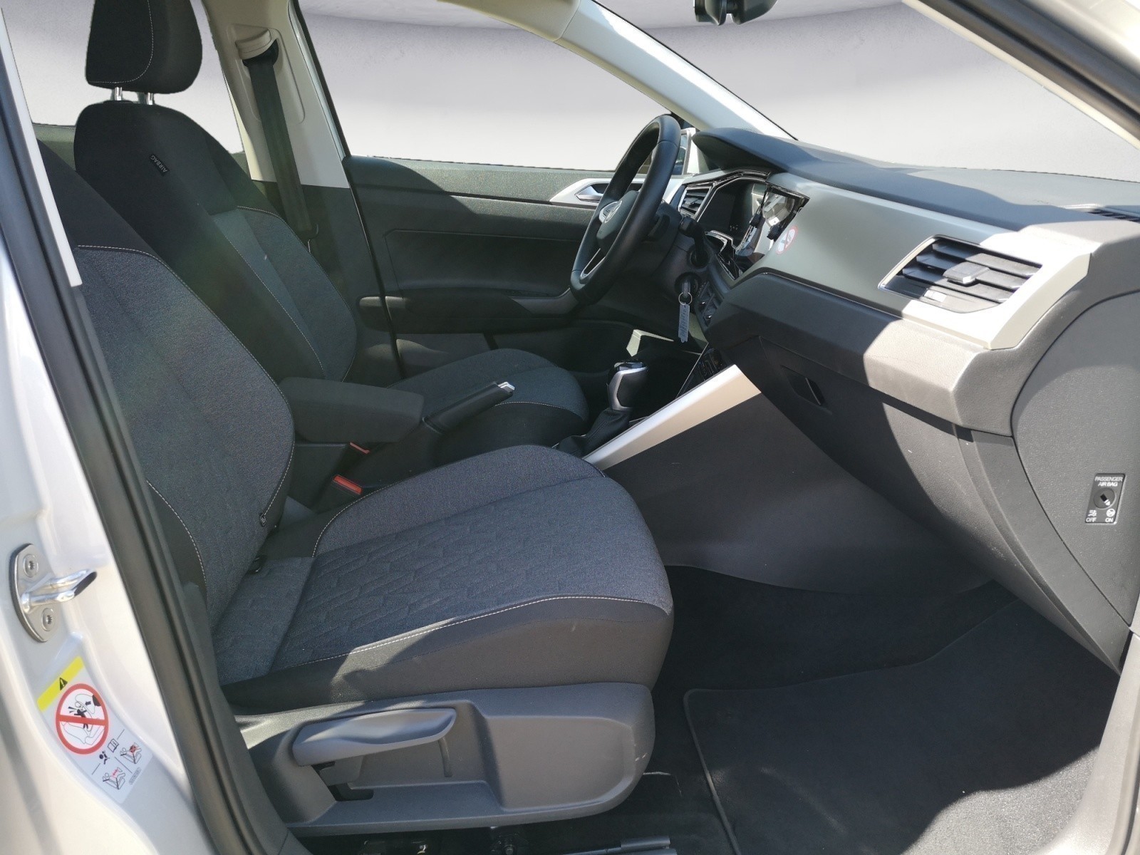 Volkswagen - Polo 1.0 TSI Move DSG