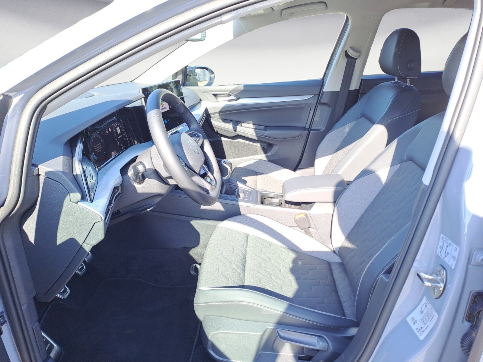 Volkswagen - Golf 1.5 TSI OPF GOAL