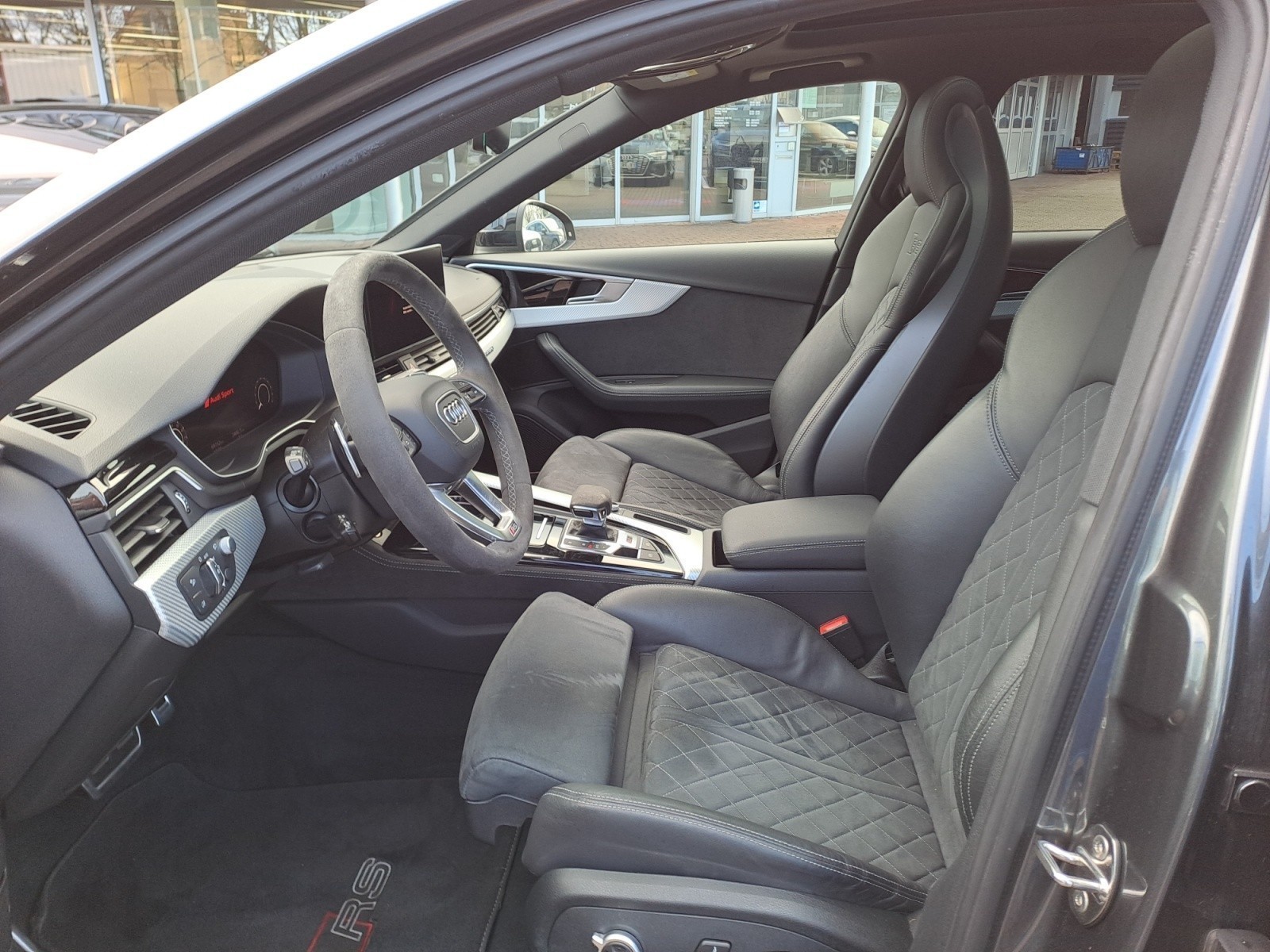 Audi - RS 4 Avant qu. tiptronic