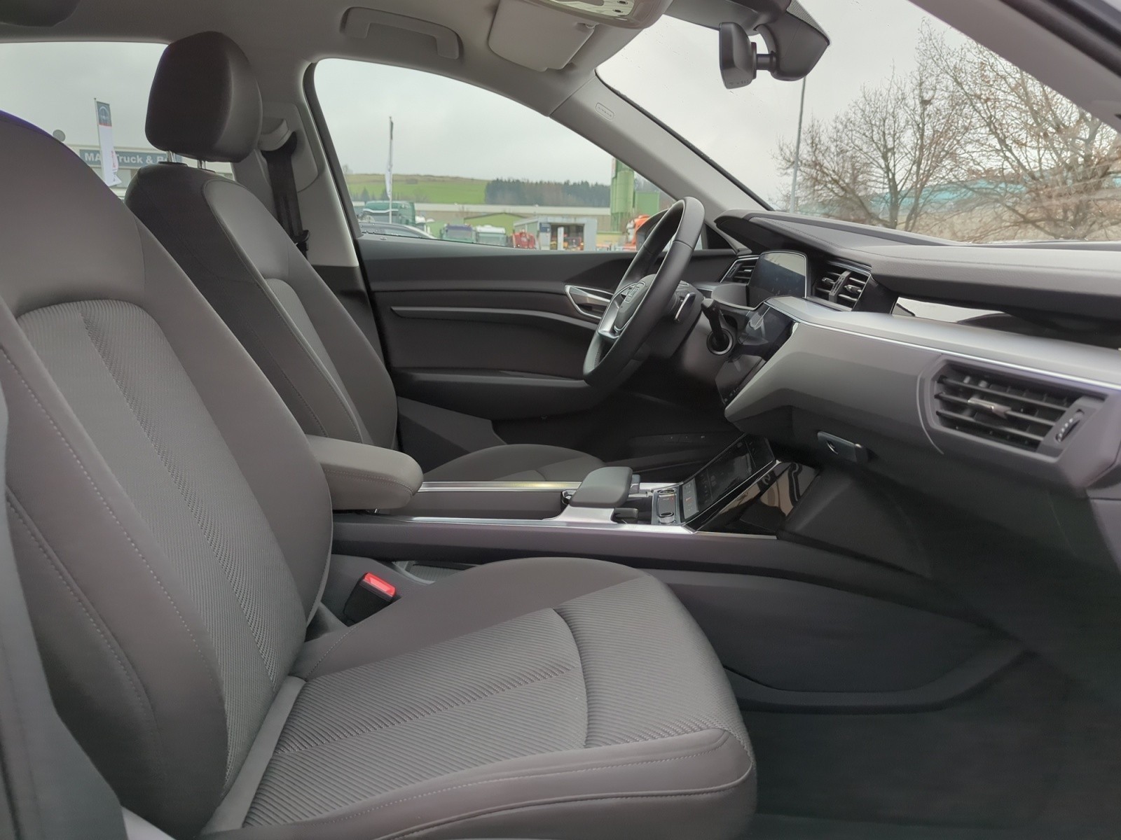 Audi - e-tron Sportback advanced 55 quattr