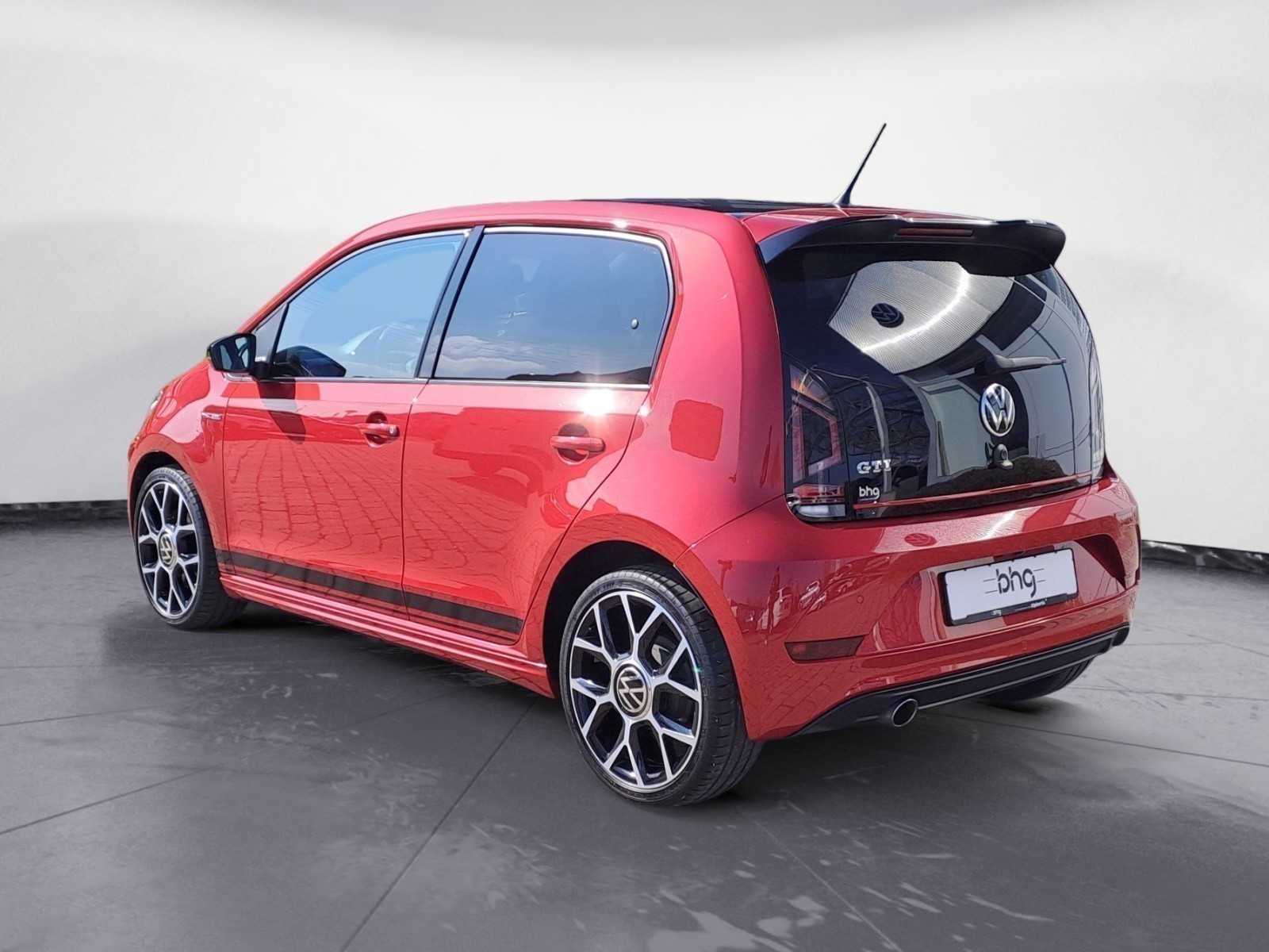Volkswagen - up! GTI