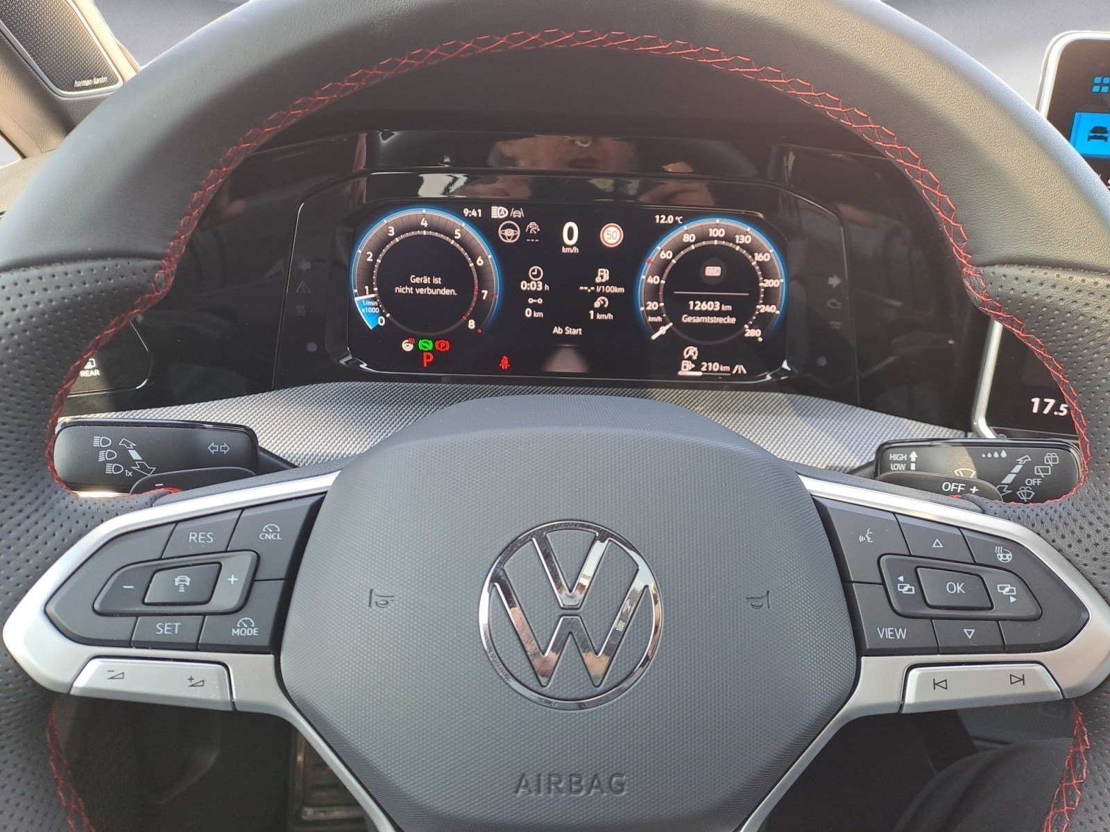 Volkswagen - Golf GTI
