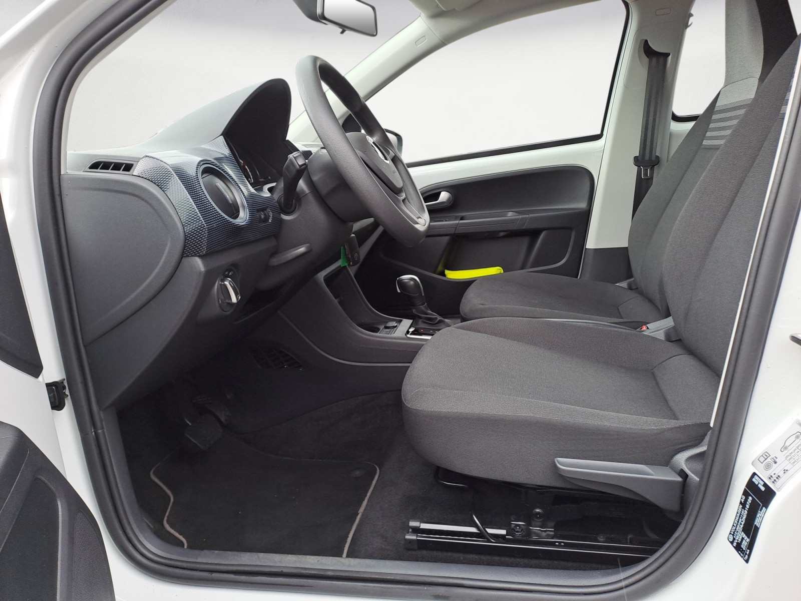 Volkswagen - e-up