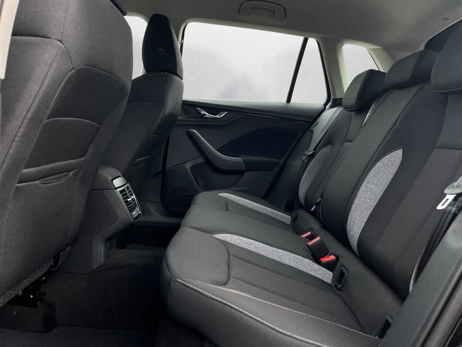 Skoda - Kamiq Tour 1,0 TSI 7-Gang-DSG