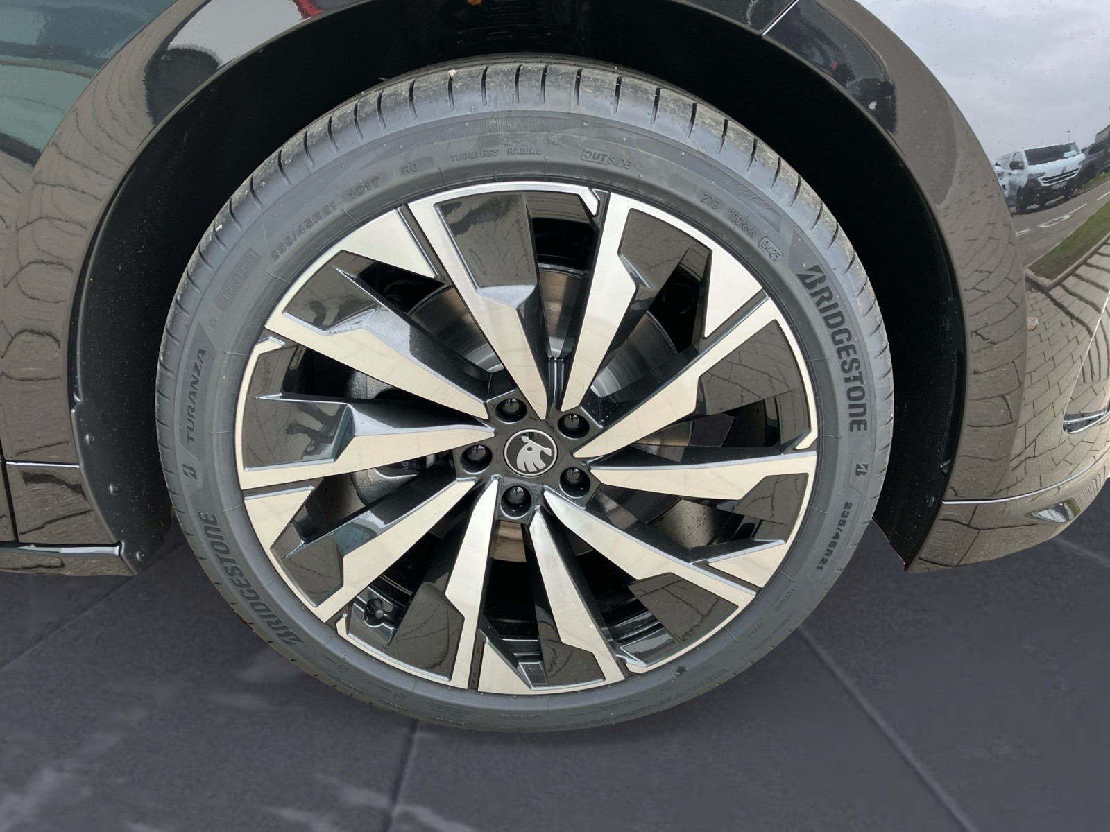 Skoda - Enyaq