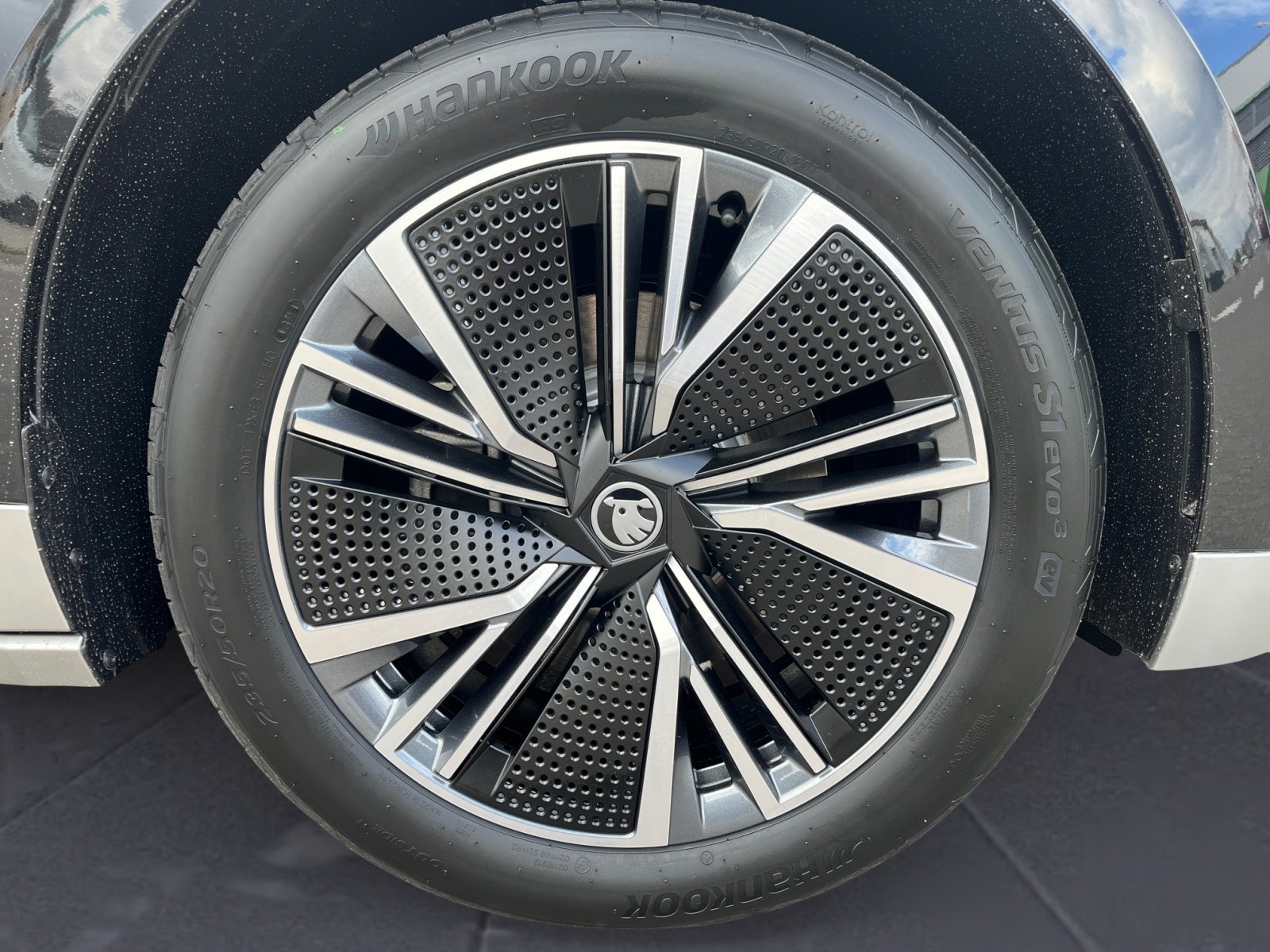 Skoda - Enyaq 60 h Batterie Elektromotor  1-Gang-Automatik