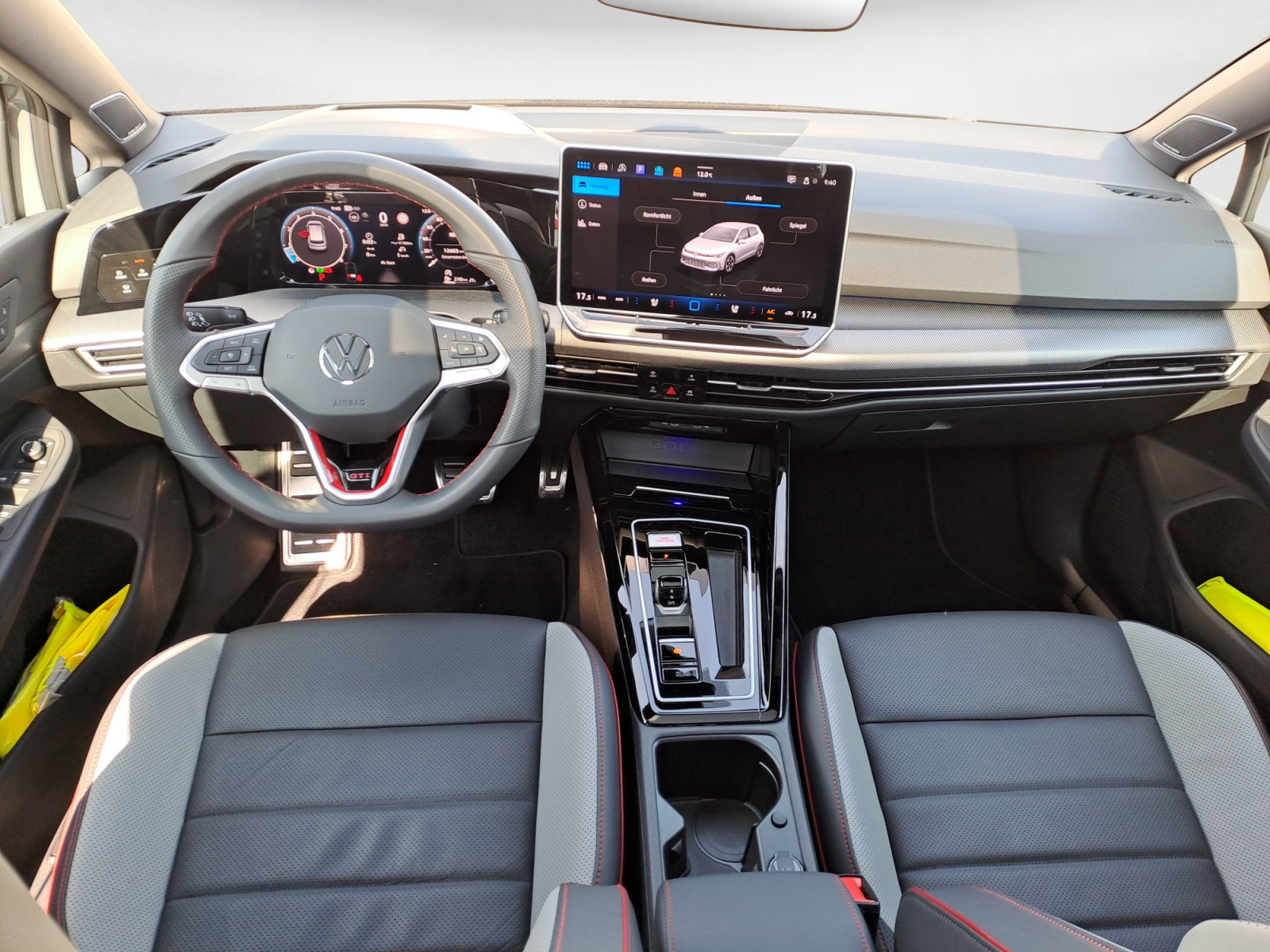Volkswagen - Golf GTI