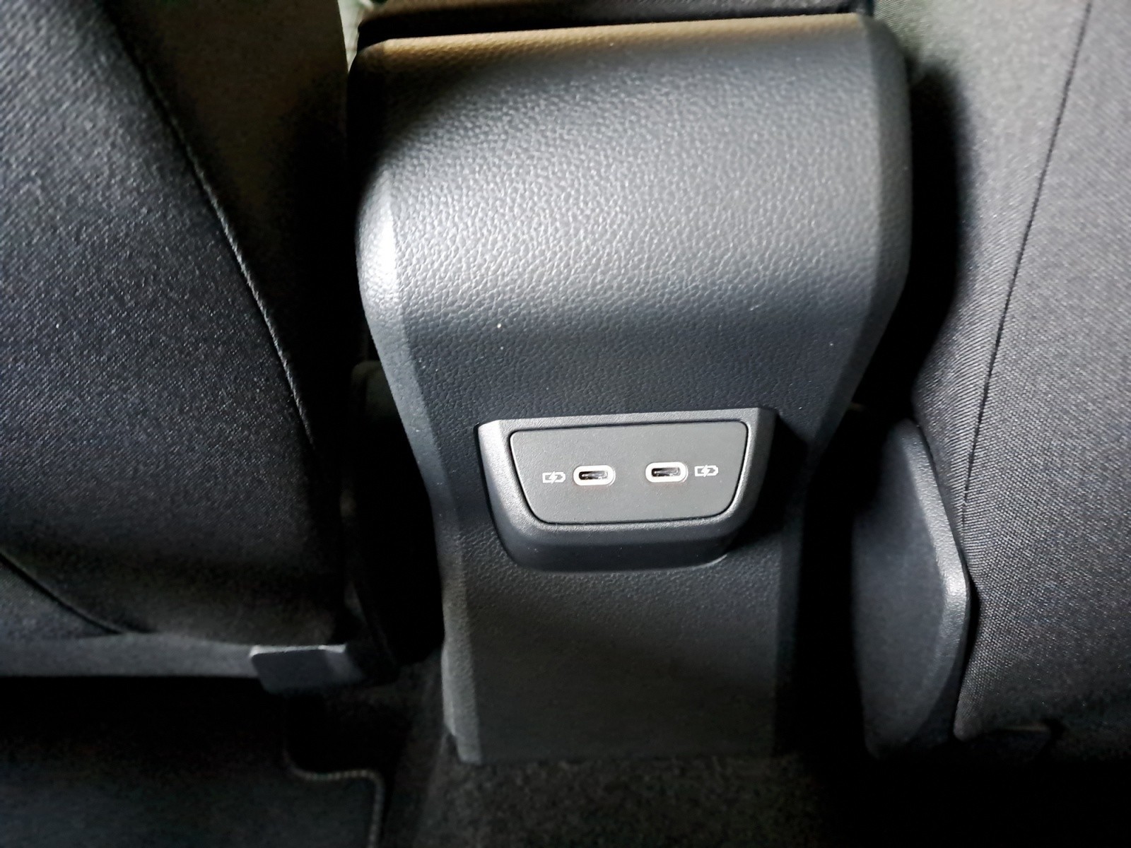 Volkswagen - Taigo R-Line 1,5 l TSI OPF  (150 P S) 7-Gang-Doppelkupplungsgetriebe DSG