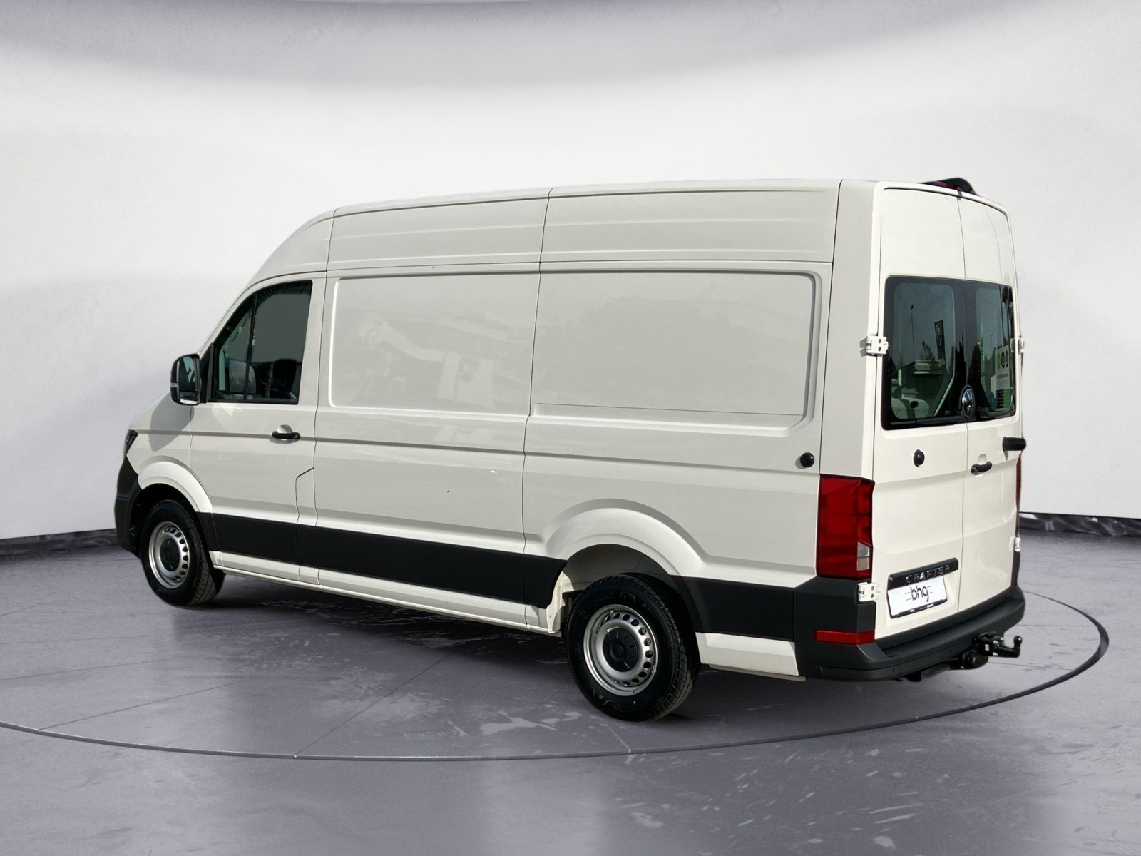 Volkswagen - Crafter 35 Kasten 2,0 l  Frontantrieb 6-Gang Radst. 3640 mm
