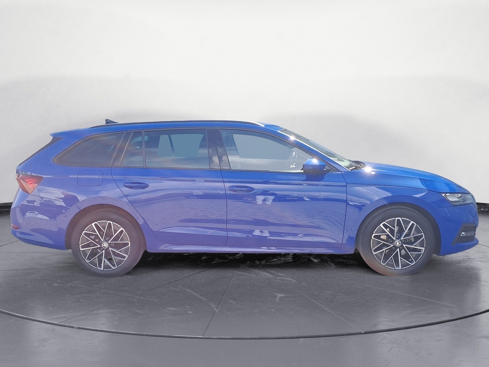 Skoda - Octavia Combi 1.0 TSI e-TEC DSG Ambition