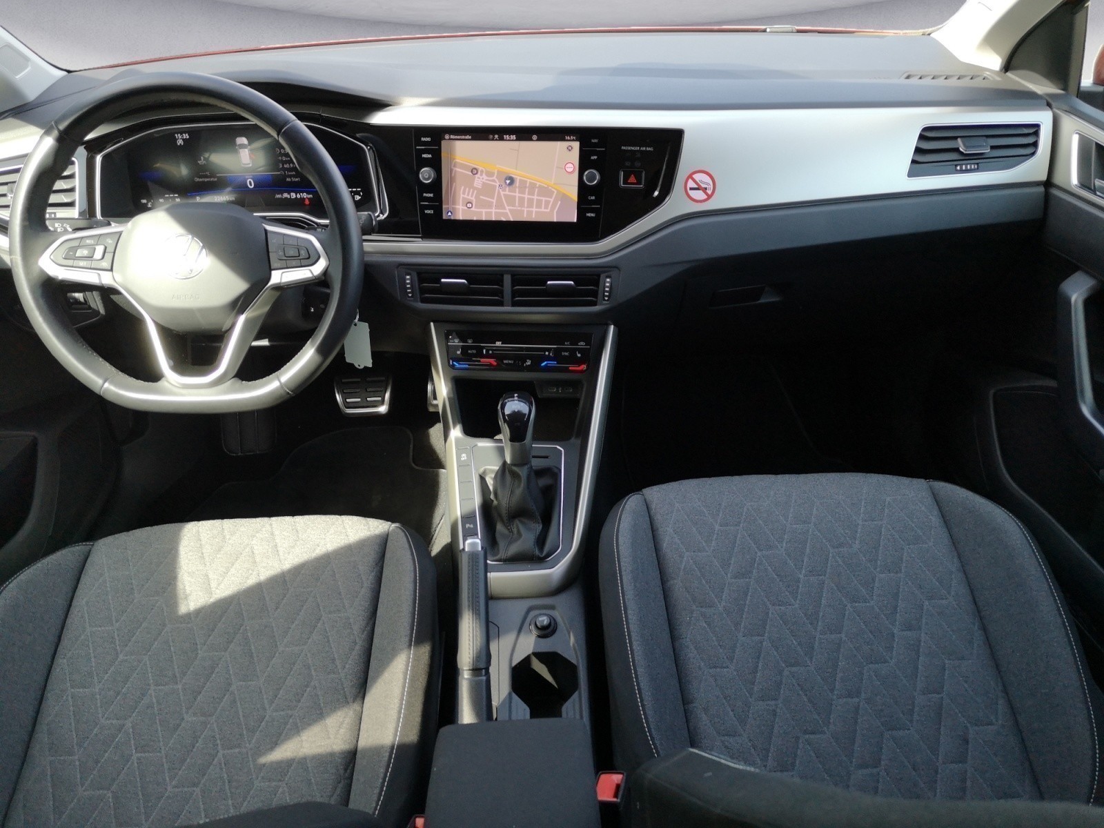 Volkswagen - Polo 1.0 TSI Move DSG