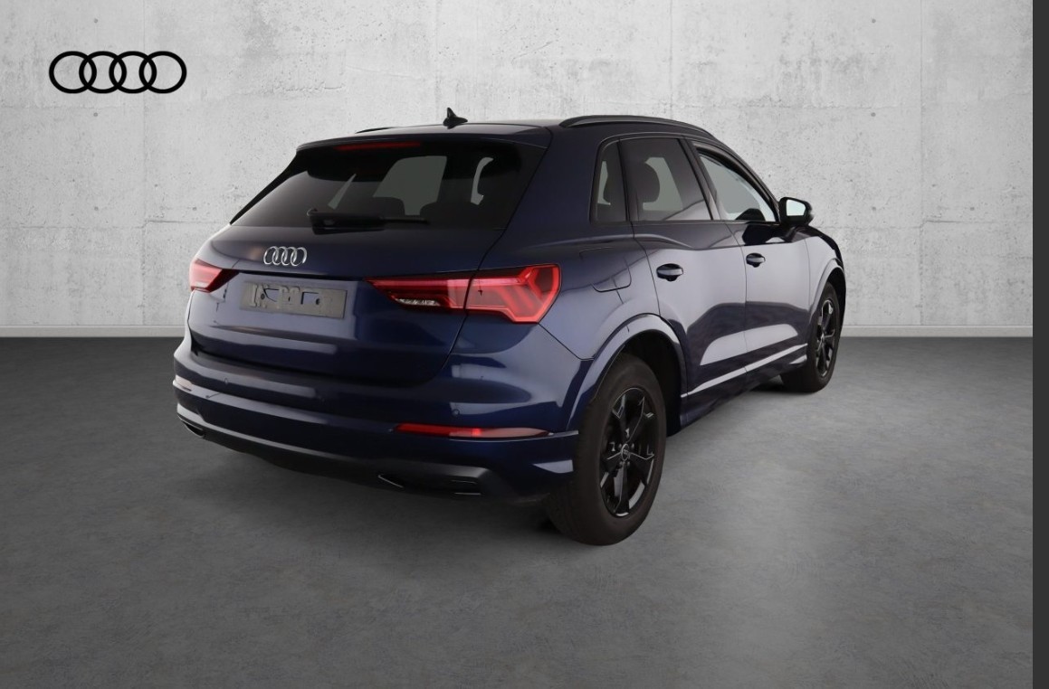 Audi - Q3