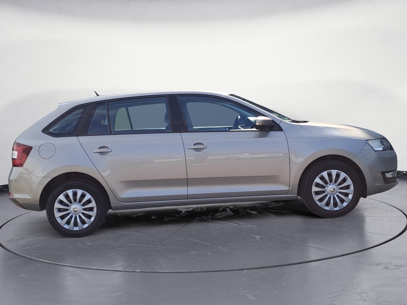 Skoda - Rapid Spaceback 1.0 TSI DSG Ambition