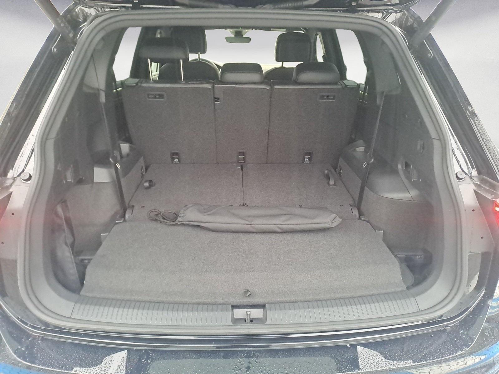 Volkswagen - Tiguan Allspace R-Line 2,0 l TDI SCR 4MO