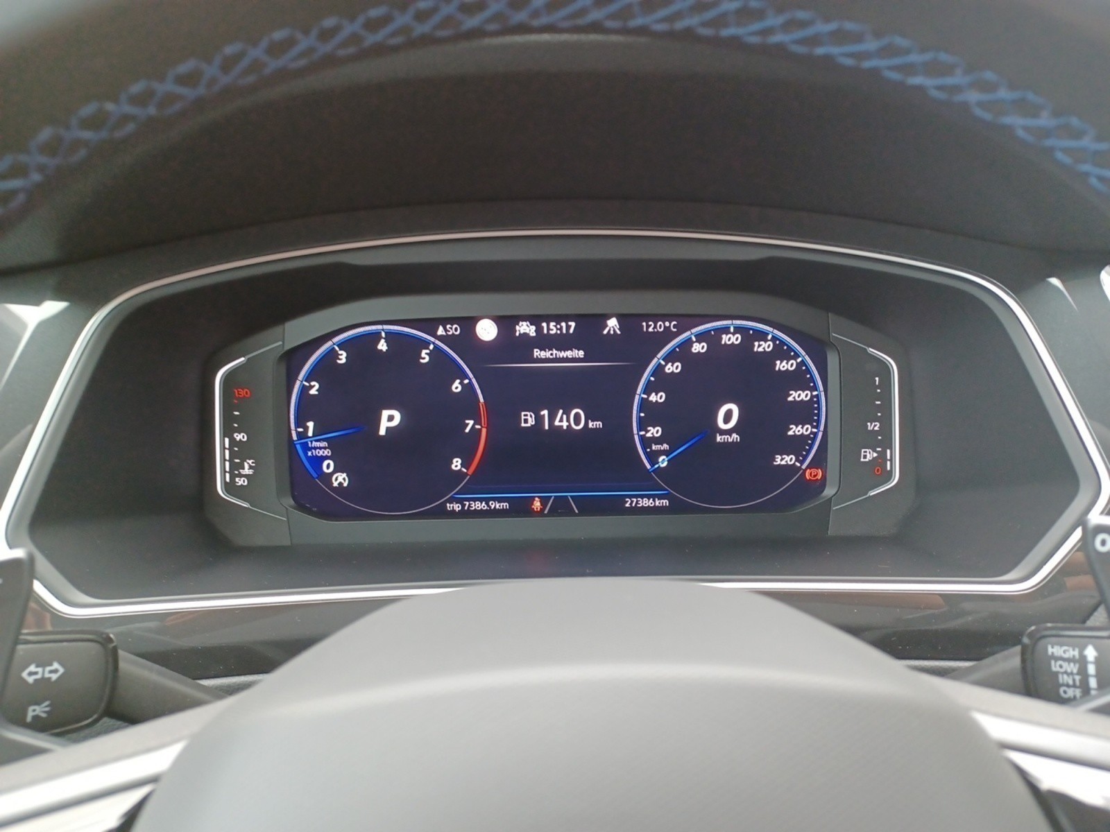 Volkswagen - Tiguan R 2.0 TSI 4Motion DSG