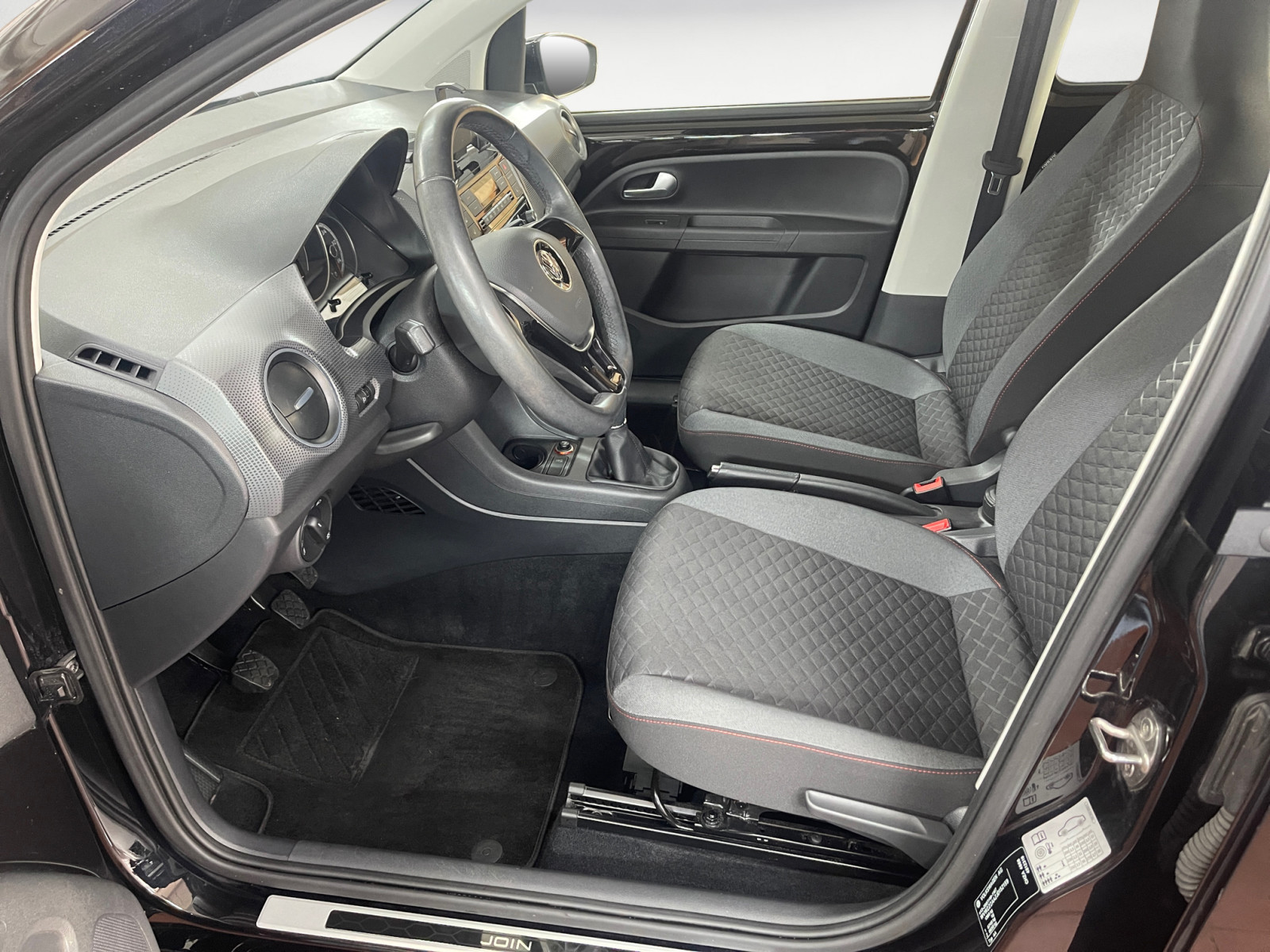 Volkswagen - up! TSI (BlueMotion Technology) move up!