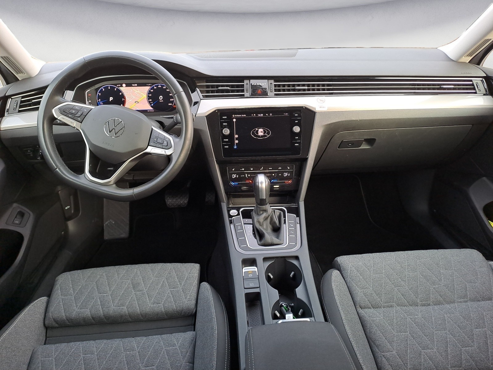 Volkswagen - PASSAT Variant Business 1,5TSI DSG