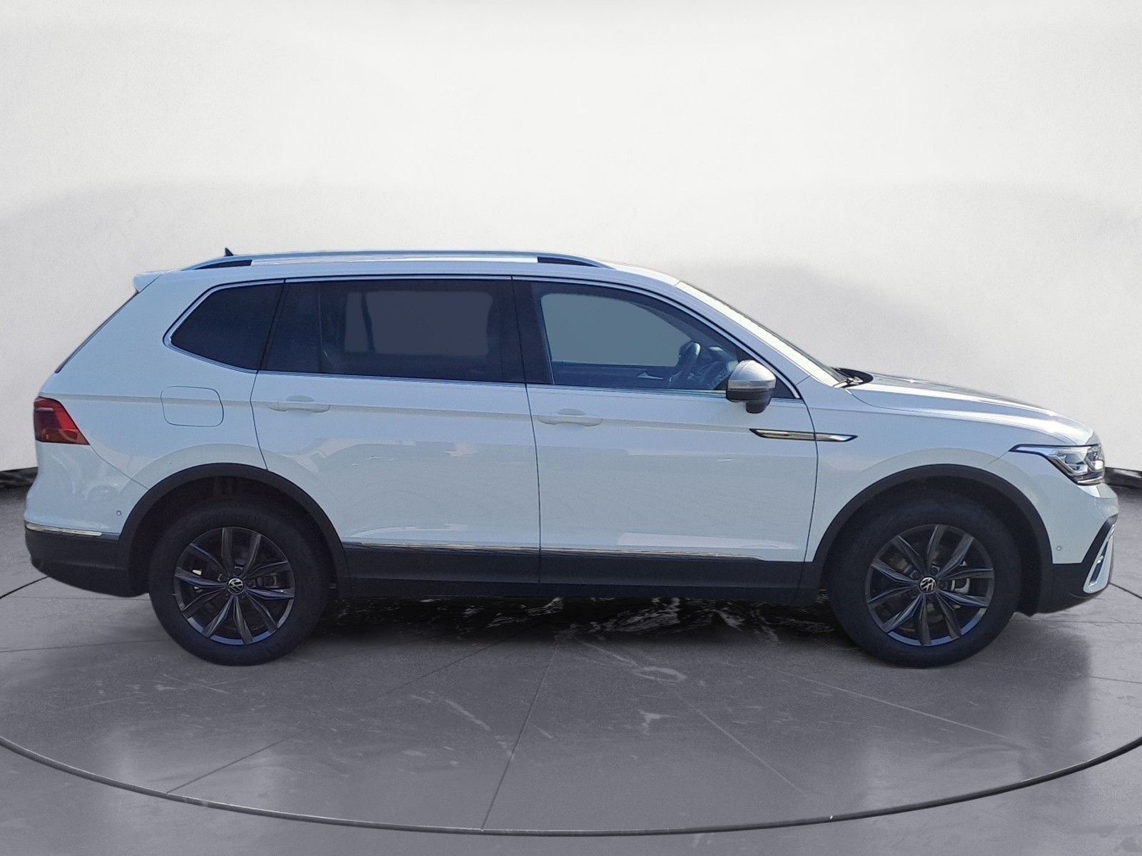 Volkswagen - Tiguan Allspace Life 2,0 l TDI SCR 110 k