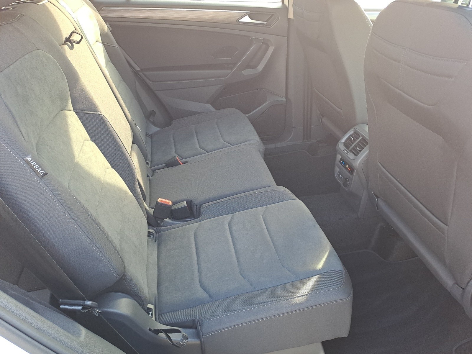 Volkswagen - Tiguan Allspace Life 2,0 l TDI SCR 110 k