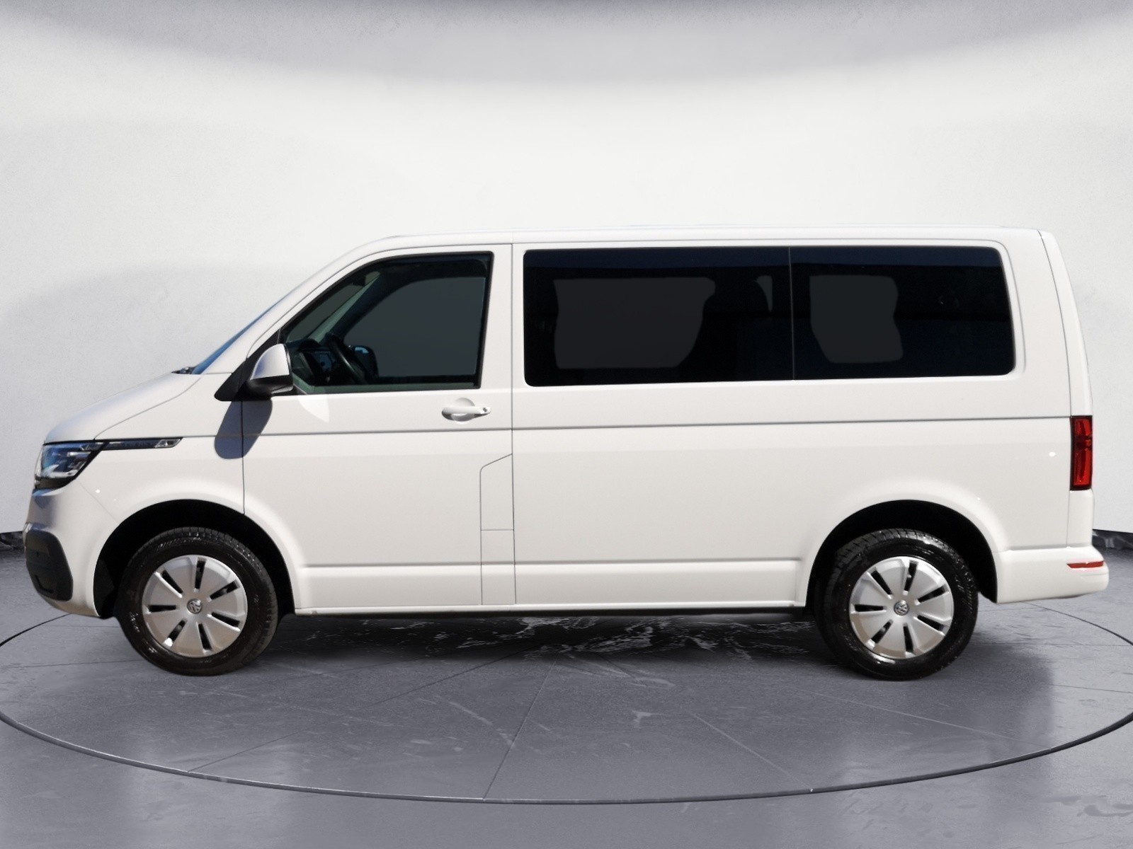 Volkswagen - T6.1 Caravelle T6 .1 2.0 TDI DSG Comfortline