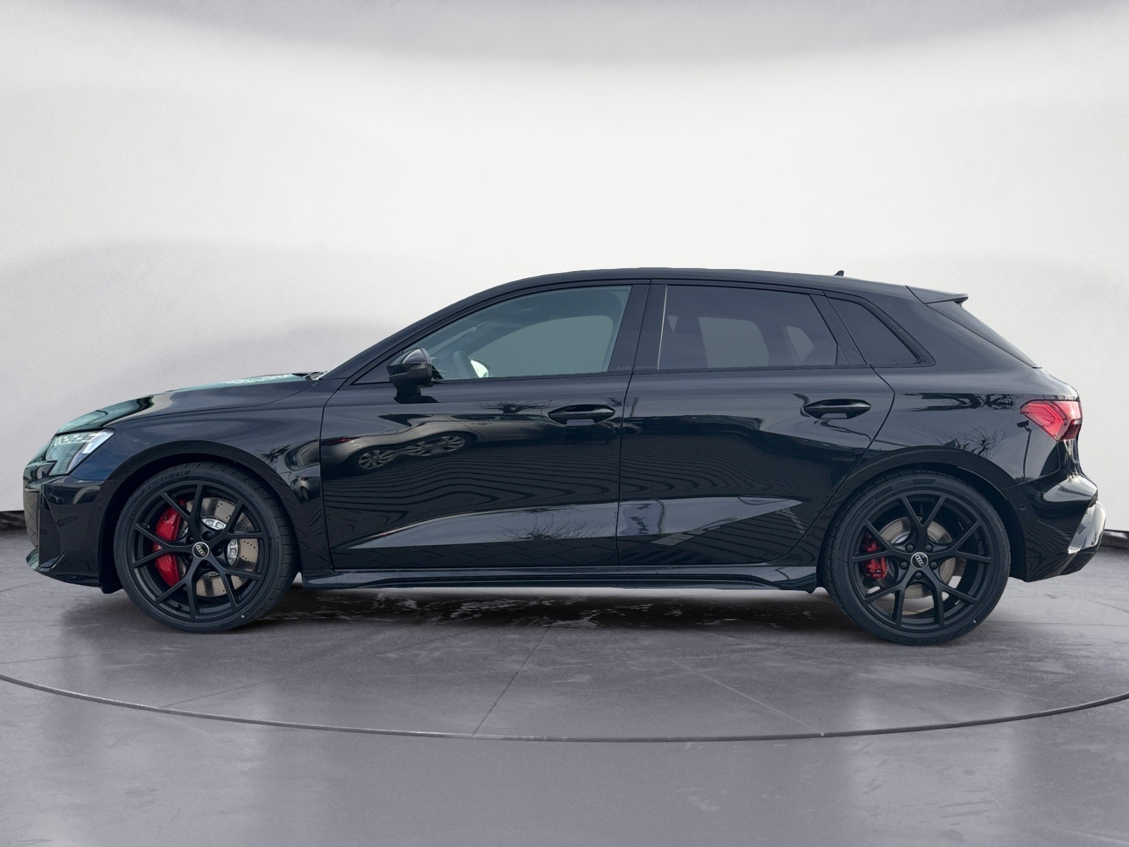 Audi - RS 3 Sportback 294(400) kW(PS) S tr onic