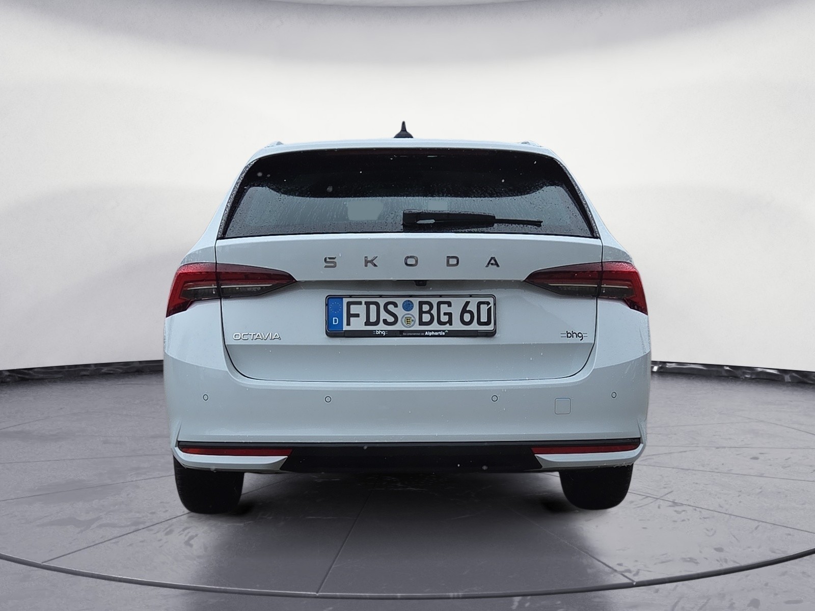 Skoda - Octavia Combi TOUR 2,0 TDI 7-Gang-DSG
