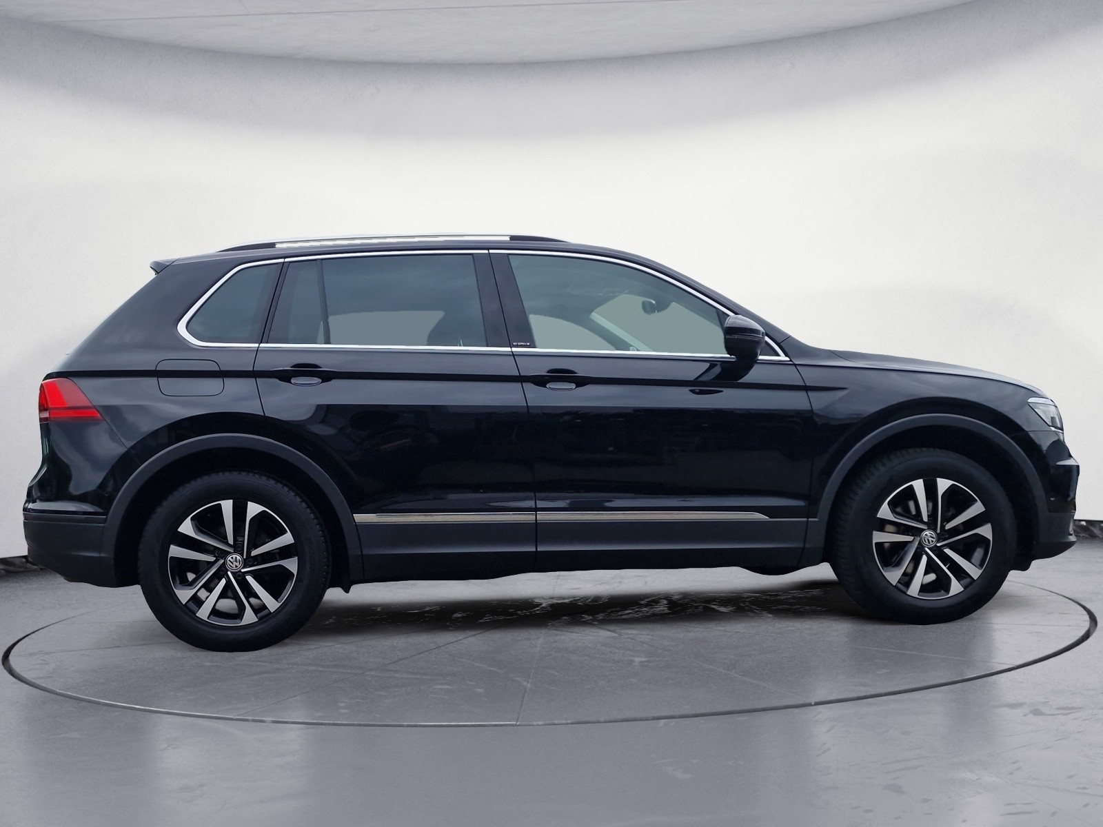 Volkswagen - Tiguan 1.5 TSI ACT OPF IQ.DRIVE