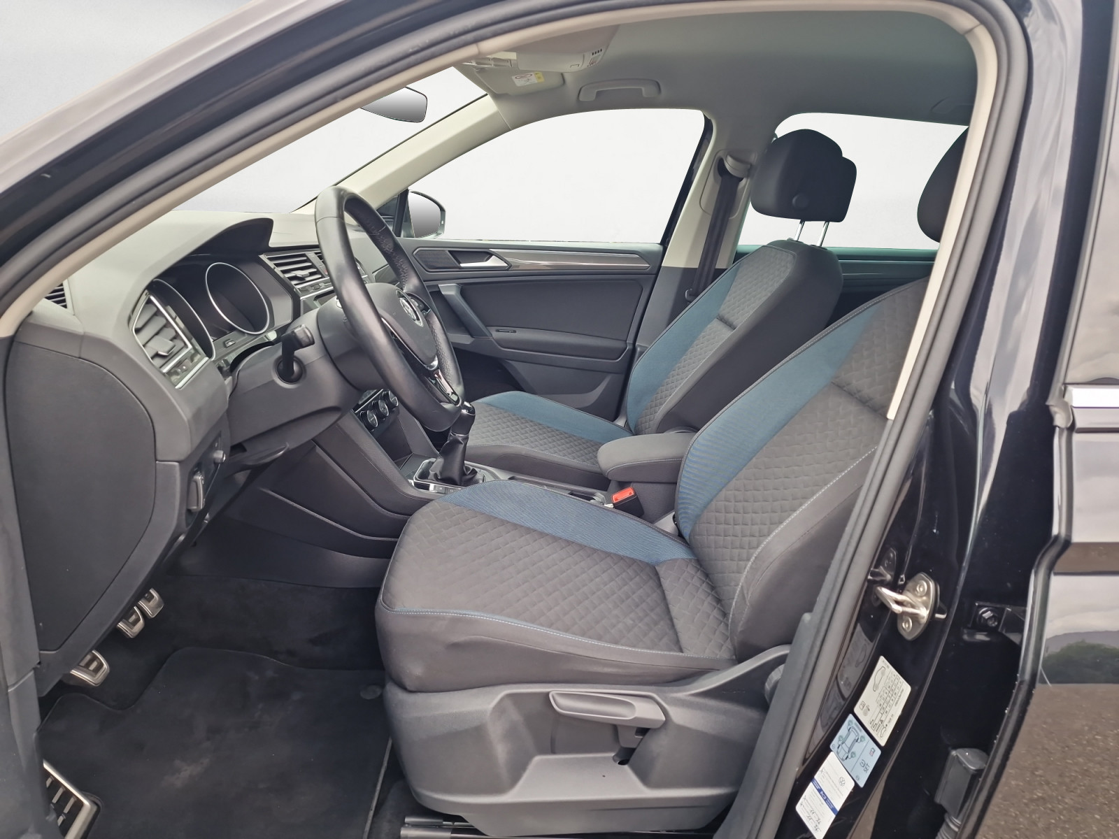 Volkswagen - Tiguan 1.5 TSI ACT OPF IQ.DRIVE