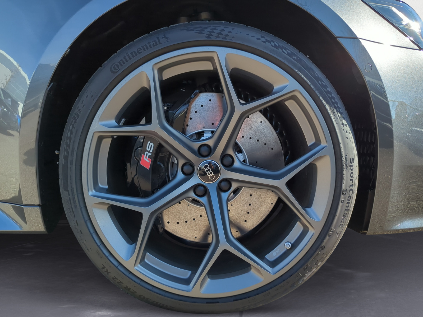 Audi - RS 6 Avant
