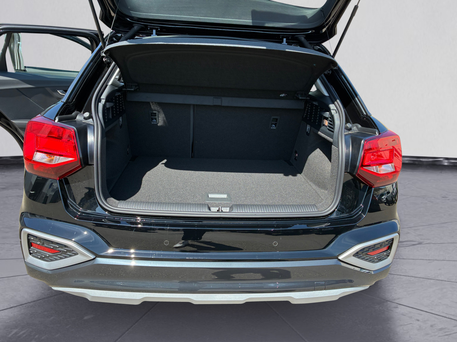 Audi - Q2
