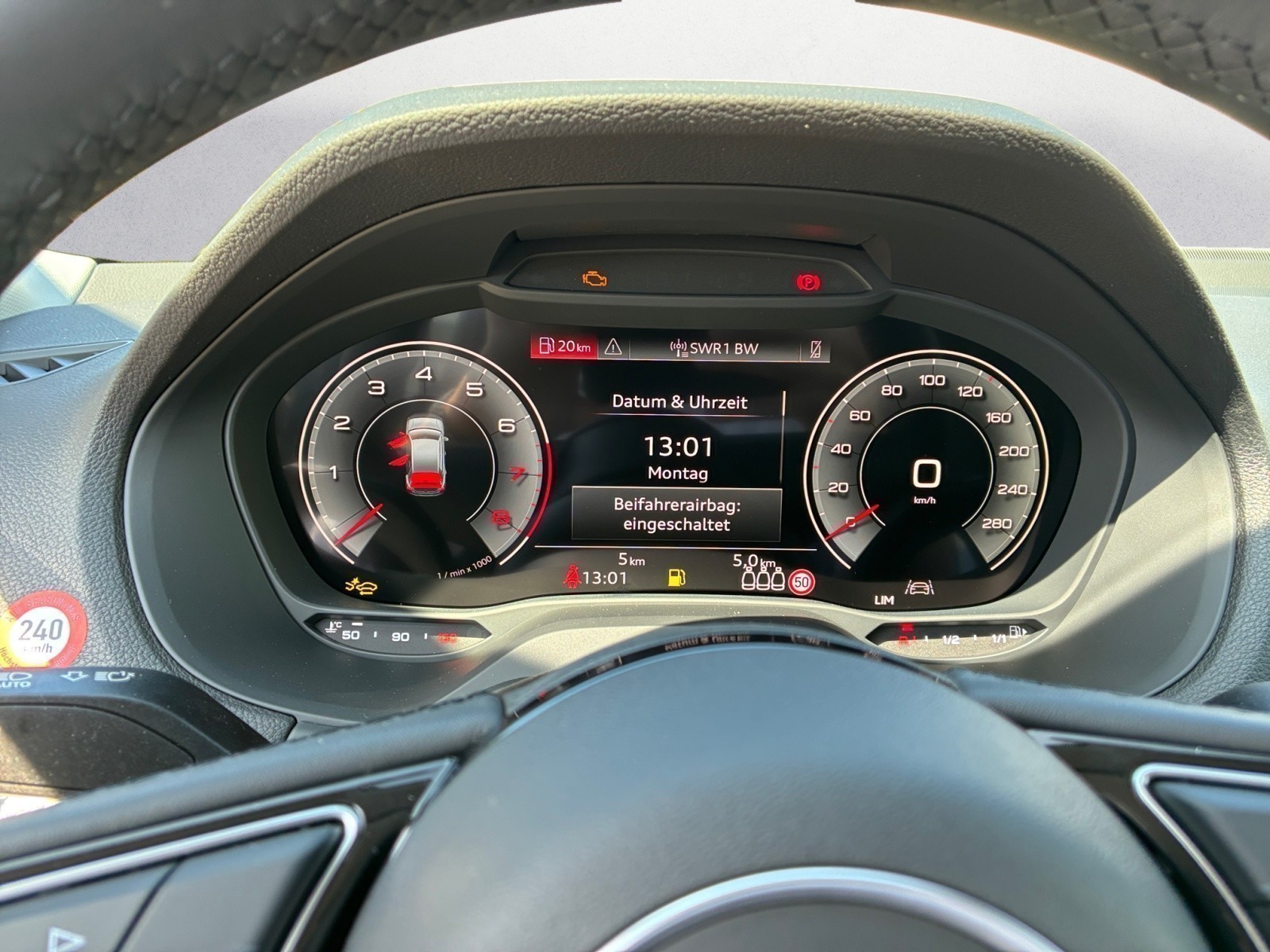 Audi - Q2