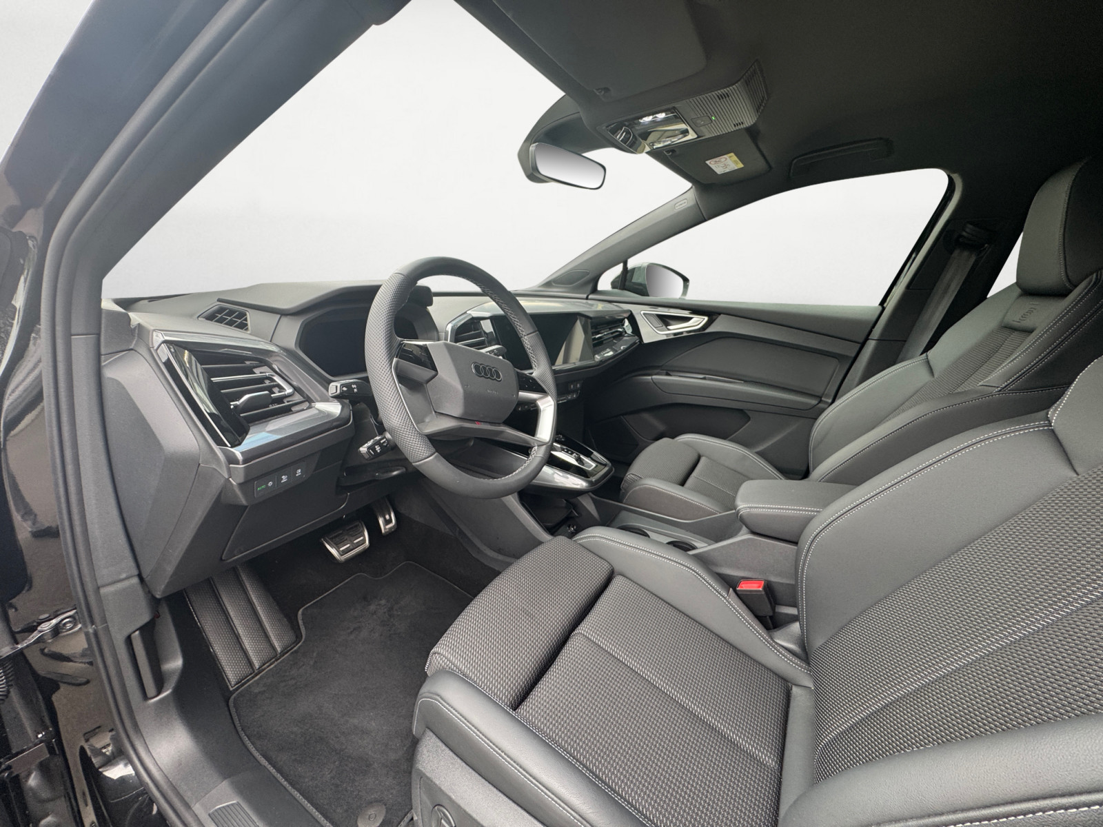 Audi - Q4 45 e-tron