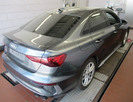 Audi - S3 Limousine TFSI quattro S tronic