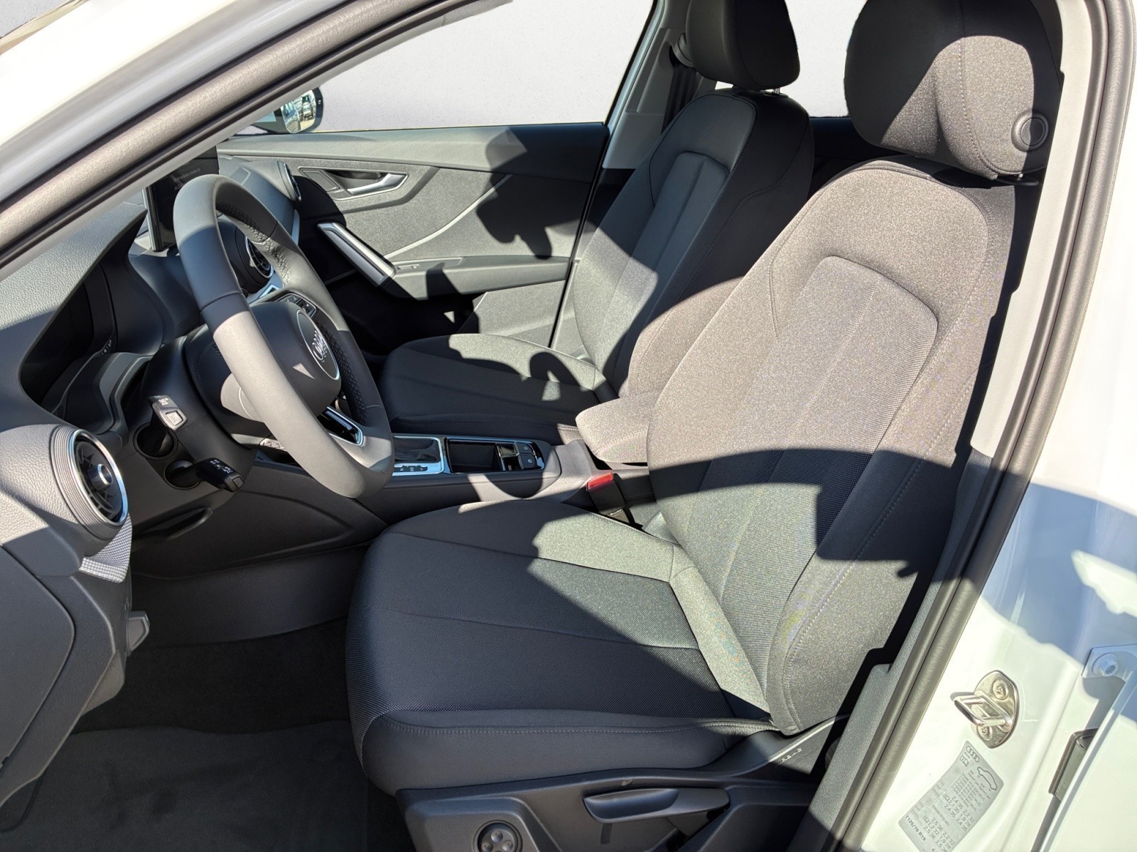 Audi - Q2