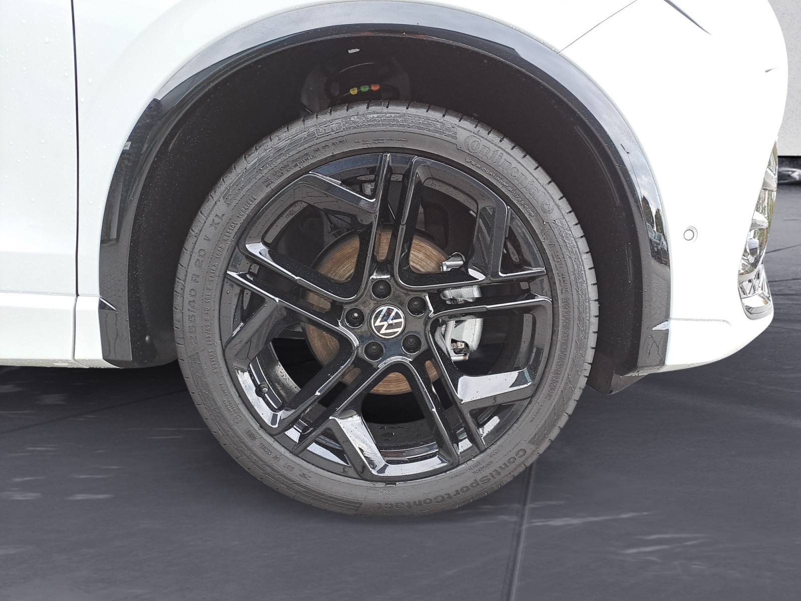 Volkswagen - Tiguan R-Line 1,5 l eTSI OPF   DSG