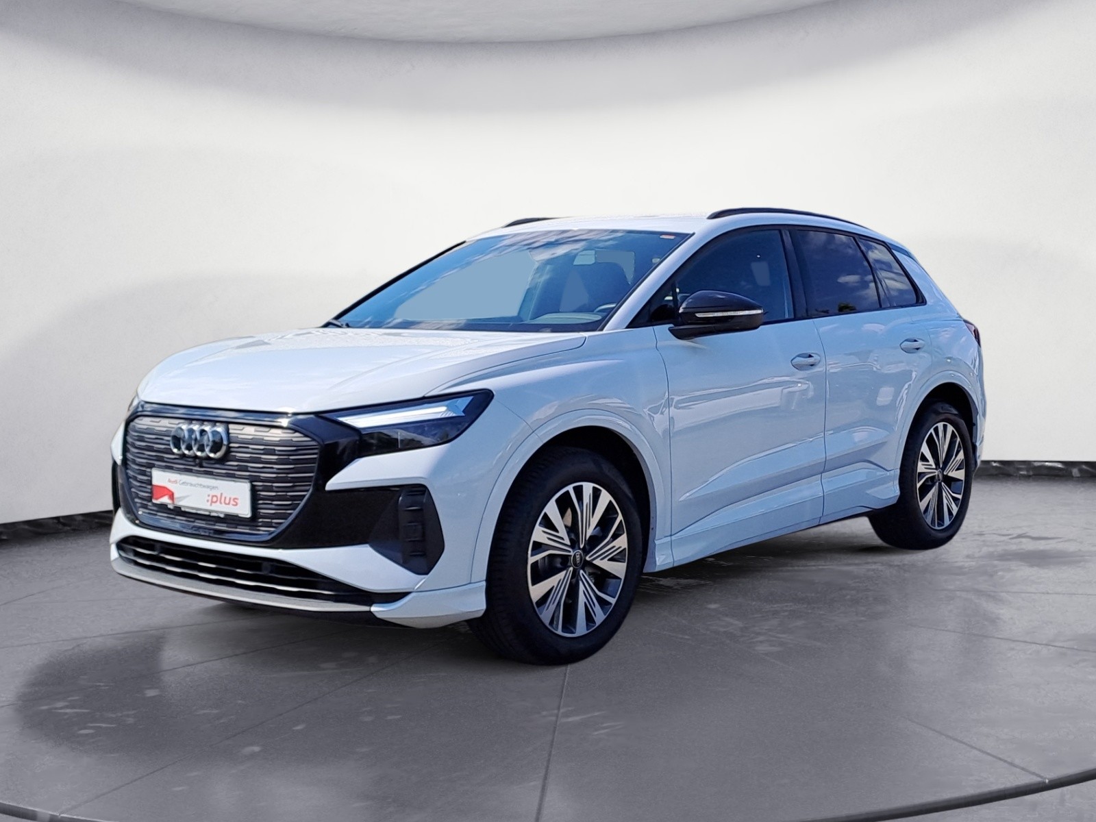Audi - Q4 e-tron 40 S line