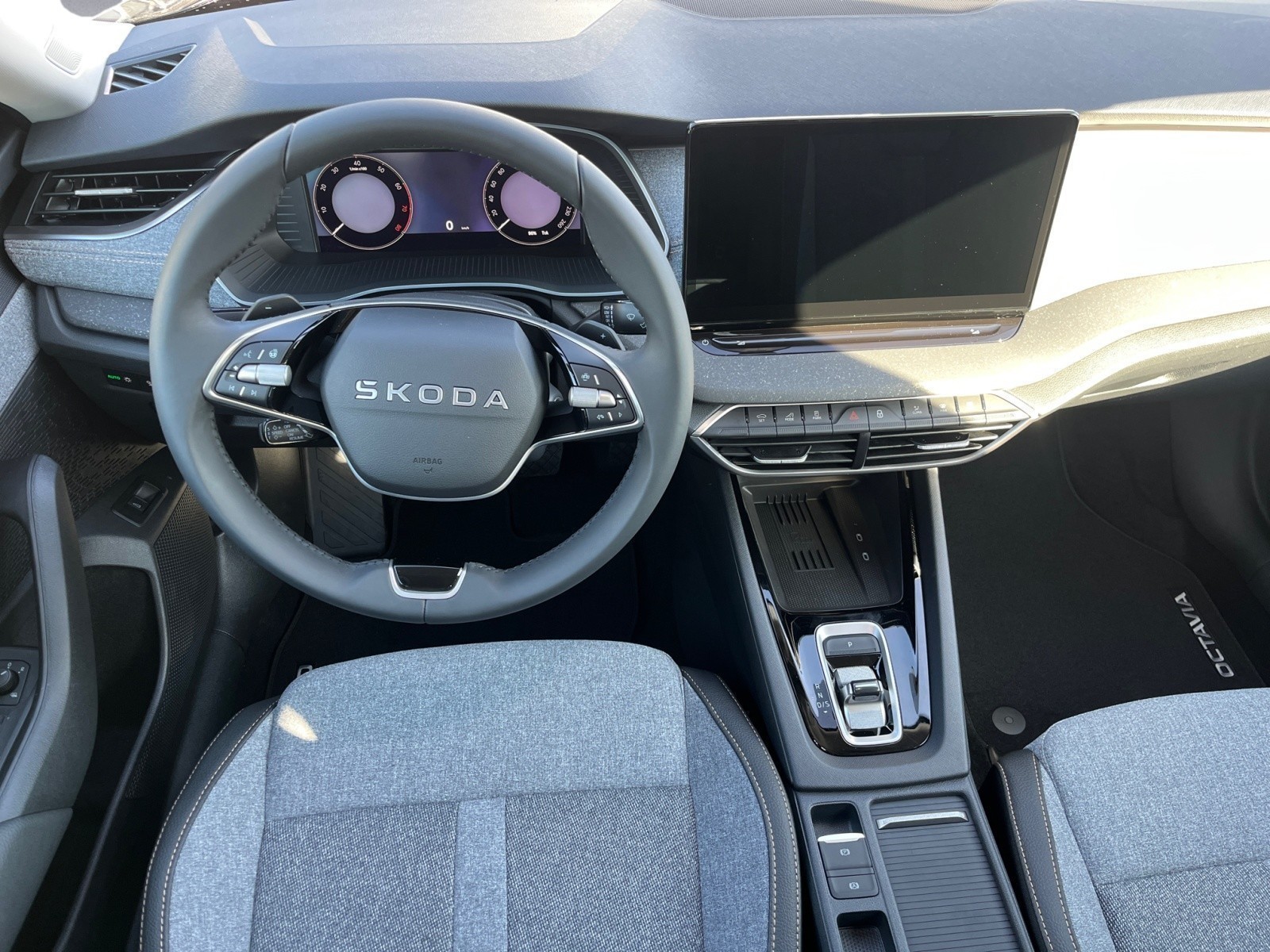 Skoda - Octavia Combi Selection 1,5 TSI mHEV 7-Gang-DSG