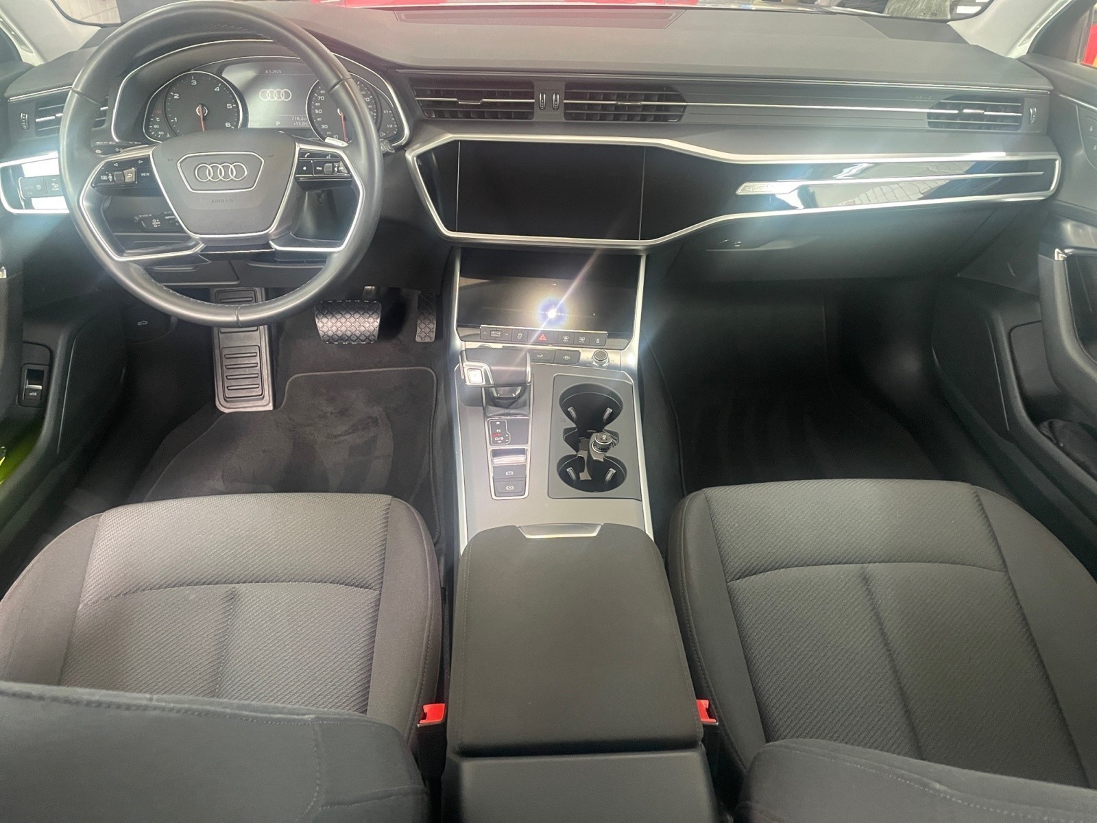 Audi - A6 Avant