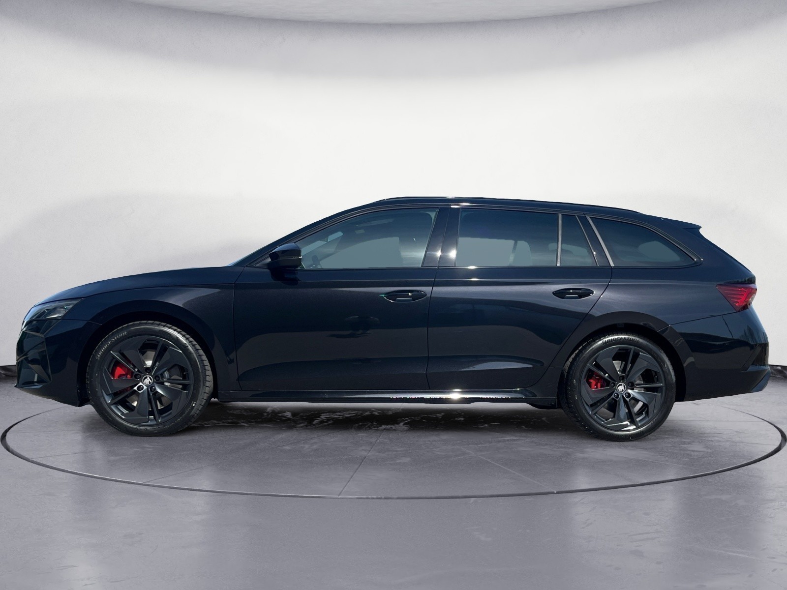 Skoda - Octavia Combi RS 2,0 TSI 7-Gang-DSG
