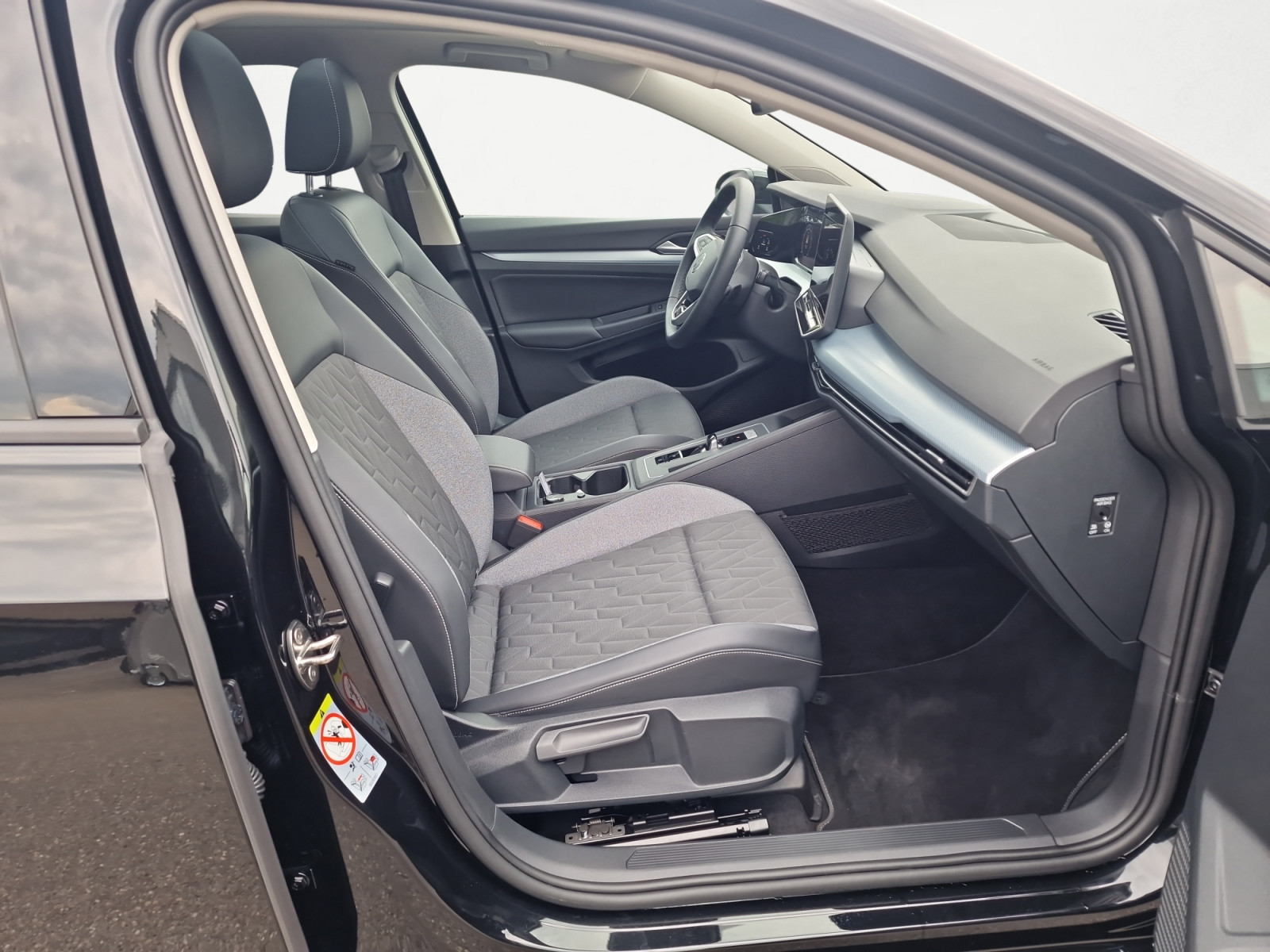 Volkswagen - Golf Variant 1.5 eTSI OPF DSG Goal