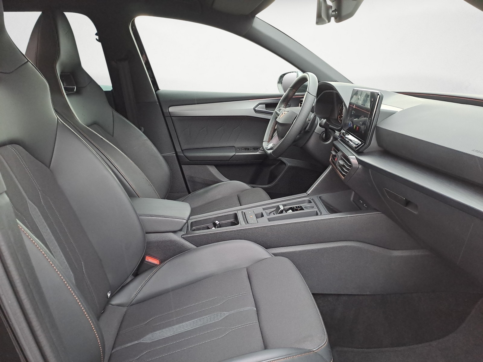 Cupra - Leon Sportstourer 2.0 TSI 4Drive DSG VZ