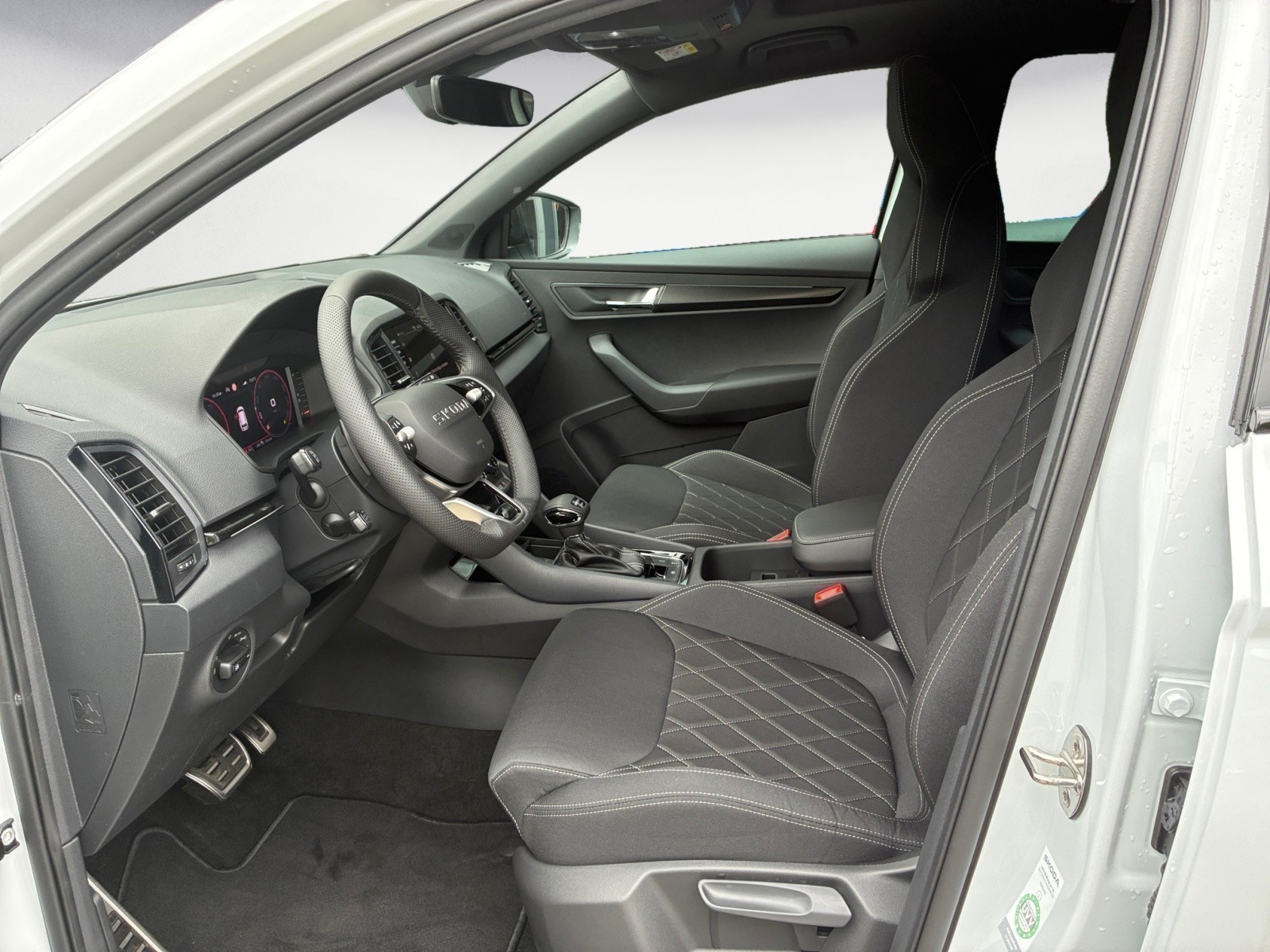 Skoda - Karoq Sportline 2,0 TDI  7-Gang-DS