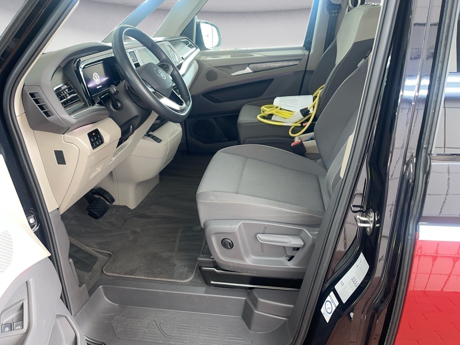 Volkswagen - T7 Multivan Kurz eHybrid Energetic