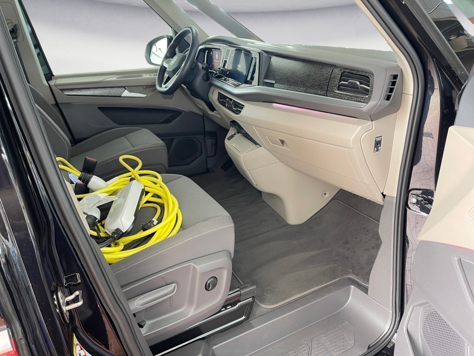 Volkswagen - T7 Multivan Kurz eHybrid Energetic