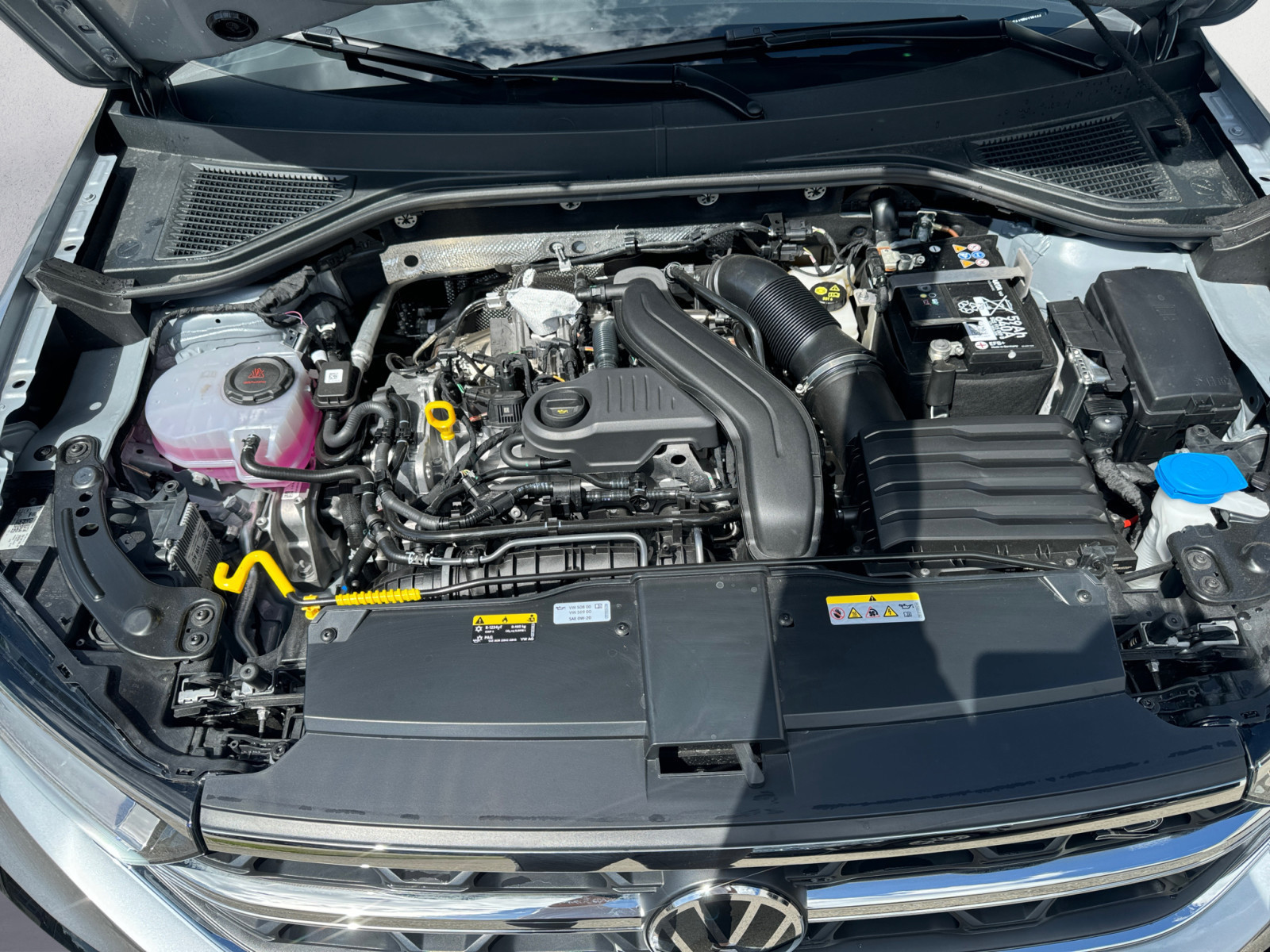 Volkswagen - T-Roc R-Line 1.5 l TSI OPF 7-Gang-DSG