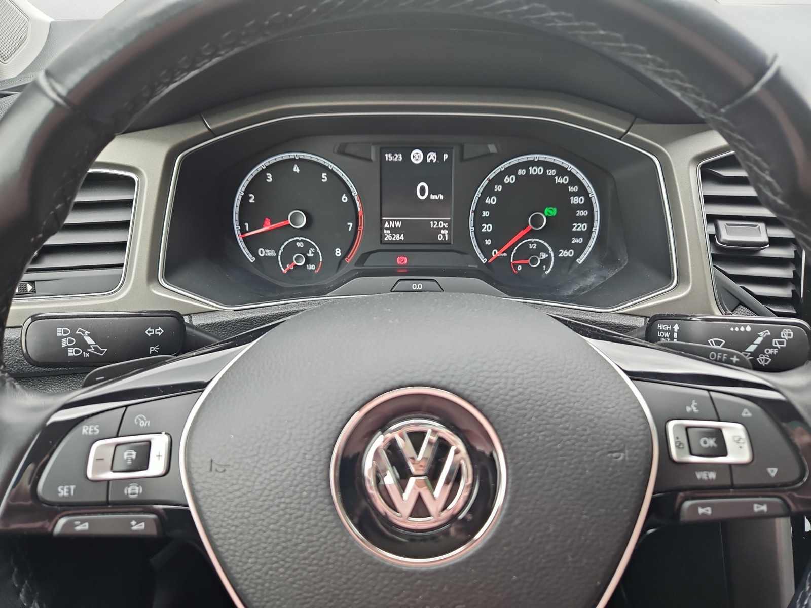 Volkswagen - T-Roc 1.5 TSI DSG Style