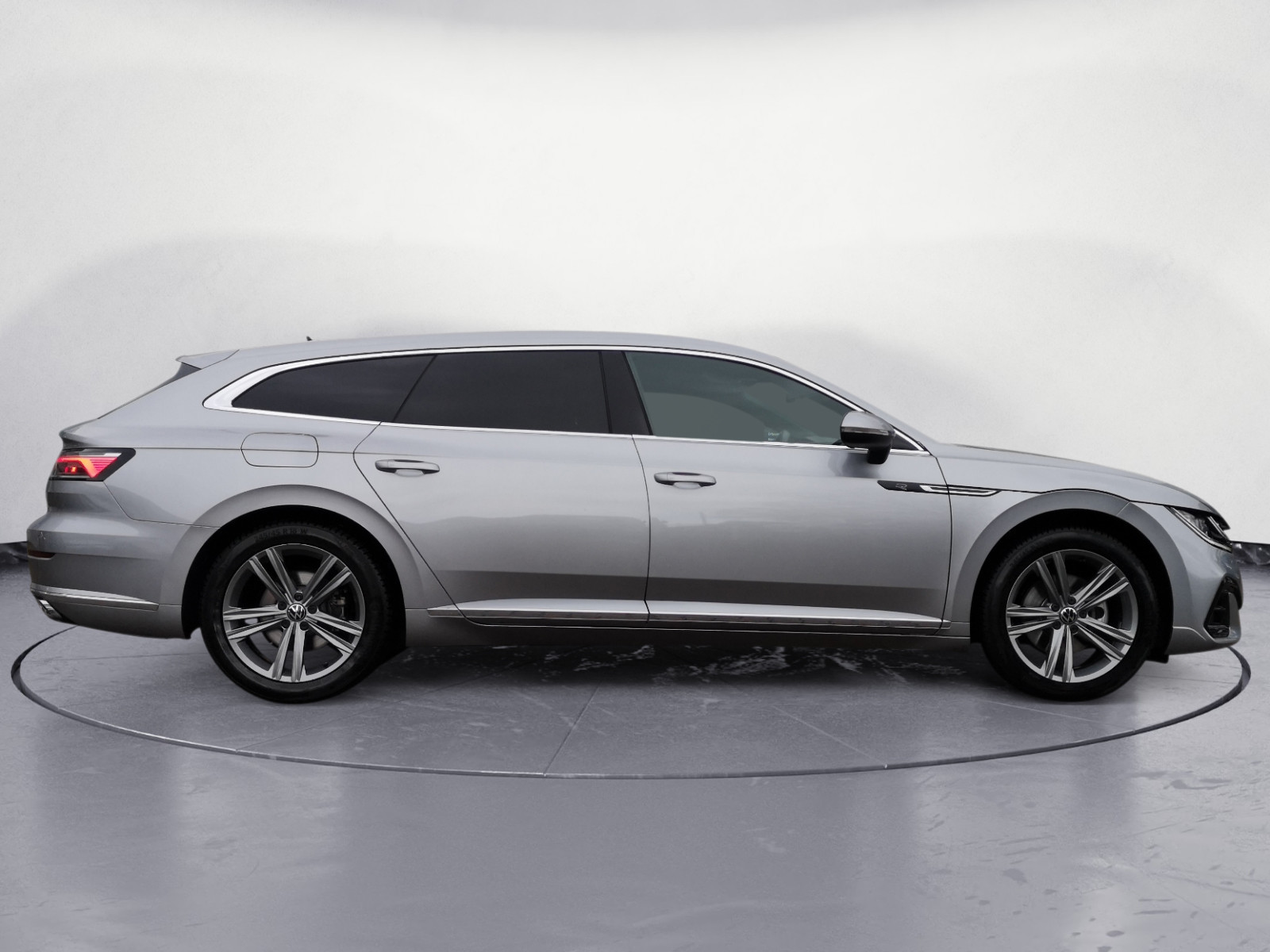 Volkswagen - Arteon Shooting Brake 2.0 TSI DSG R-Line